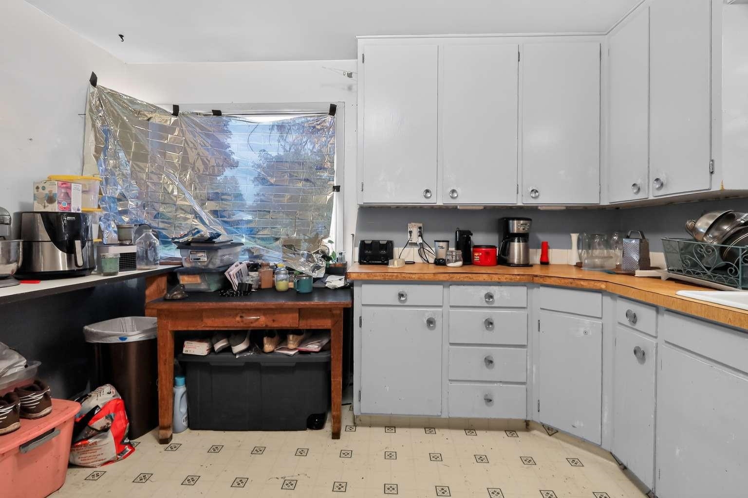 760 Kalmia St - Photo 10
