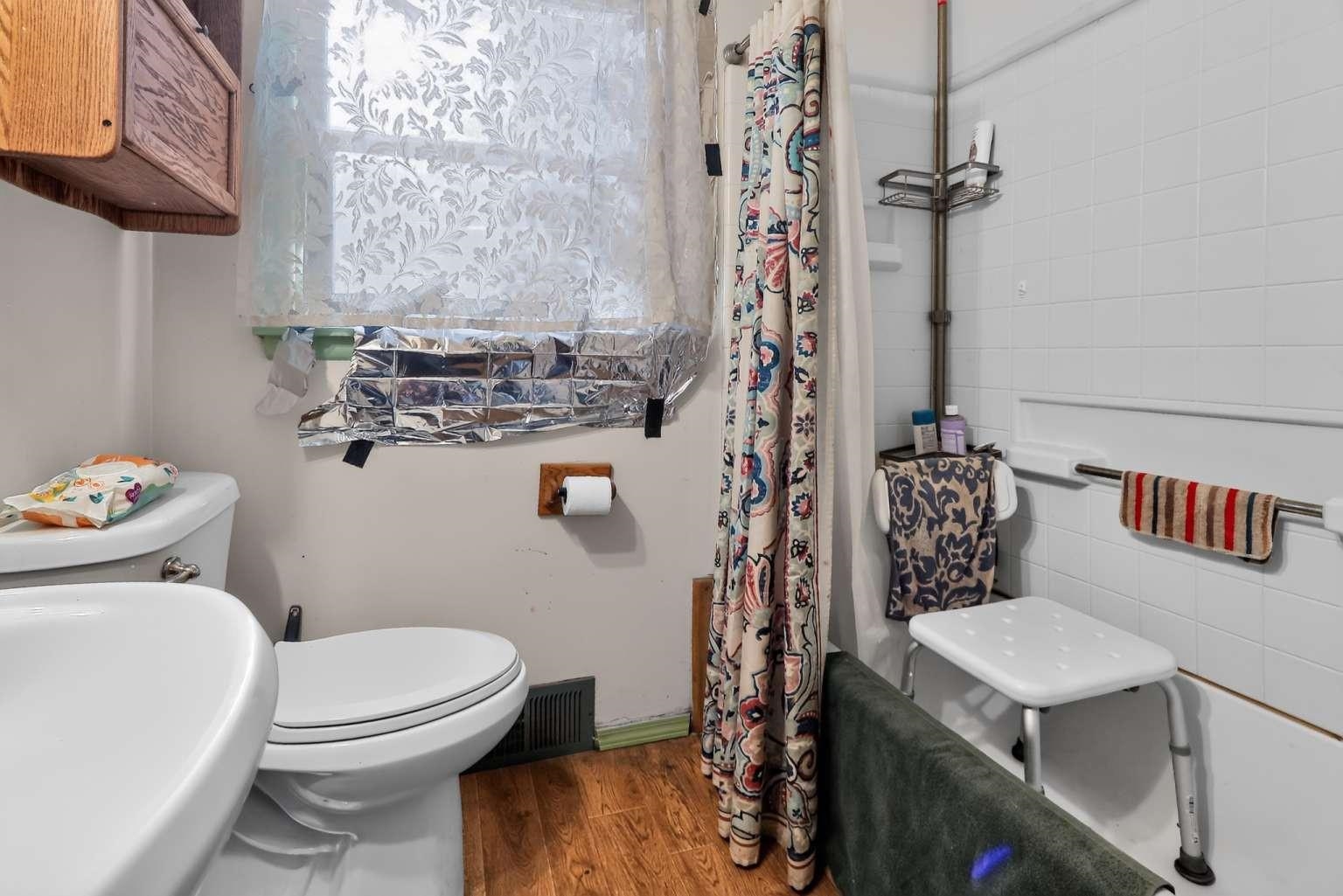 760 Kalmia St - Photo 20