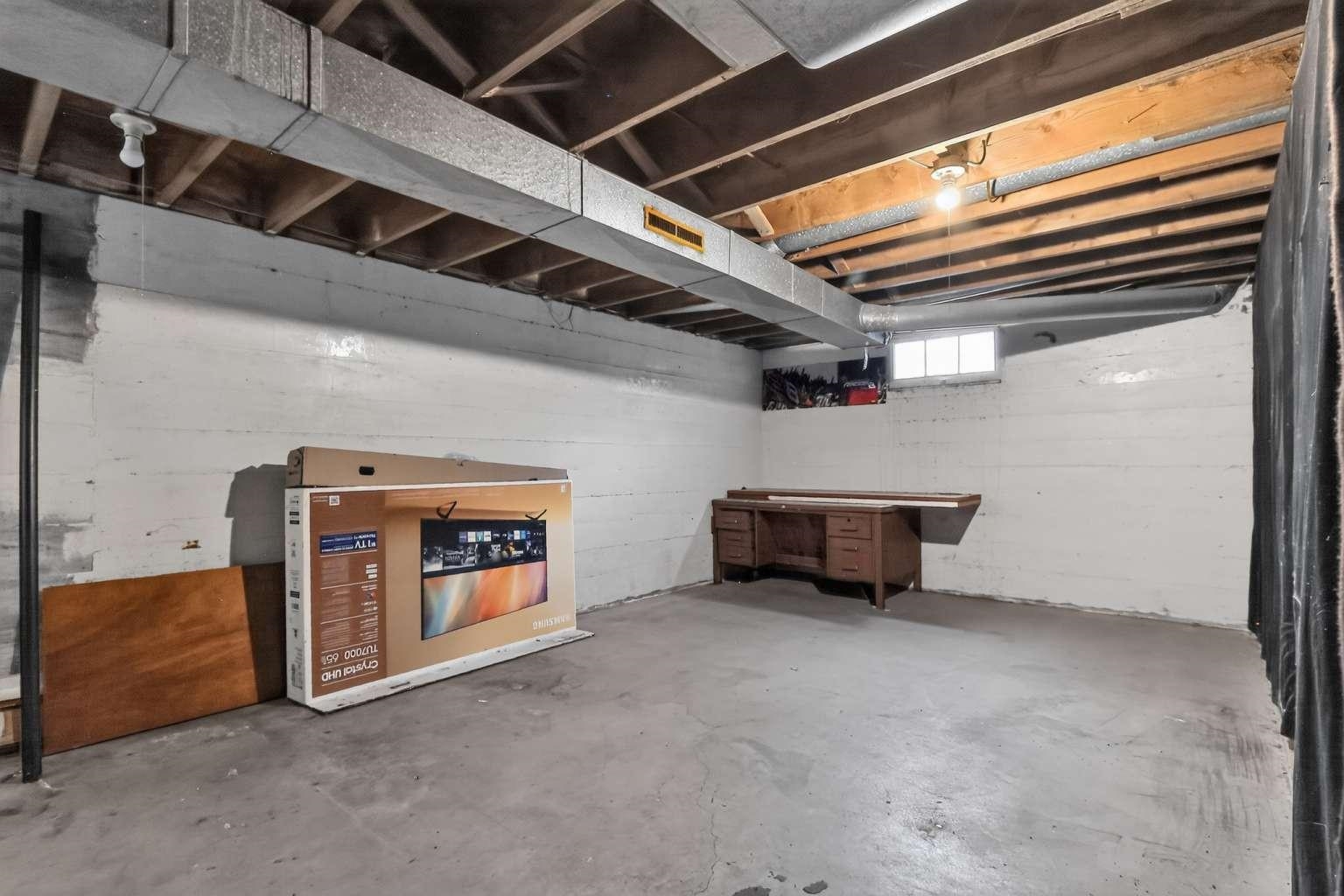 760 Kalmia St - Photo 29