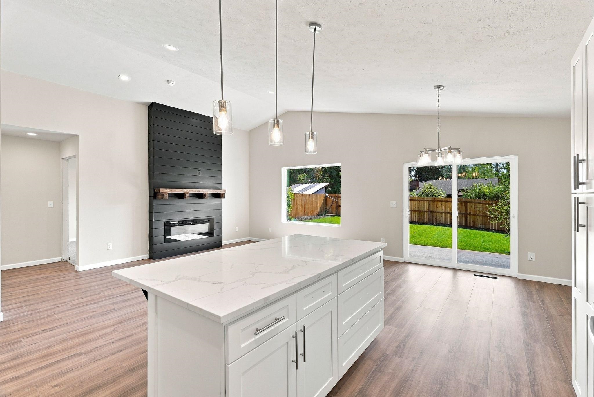 614 E A St - Photo 14