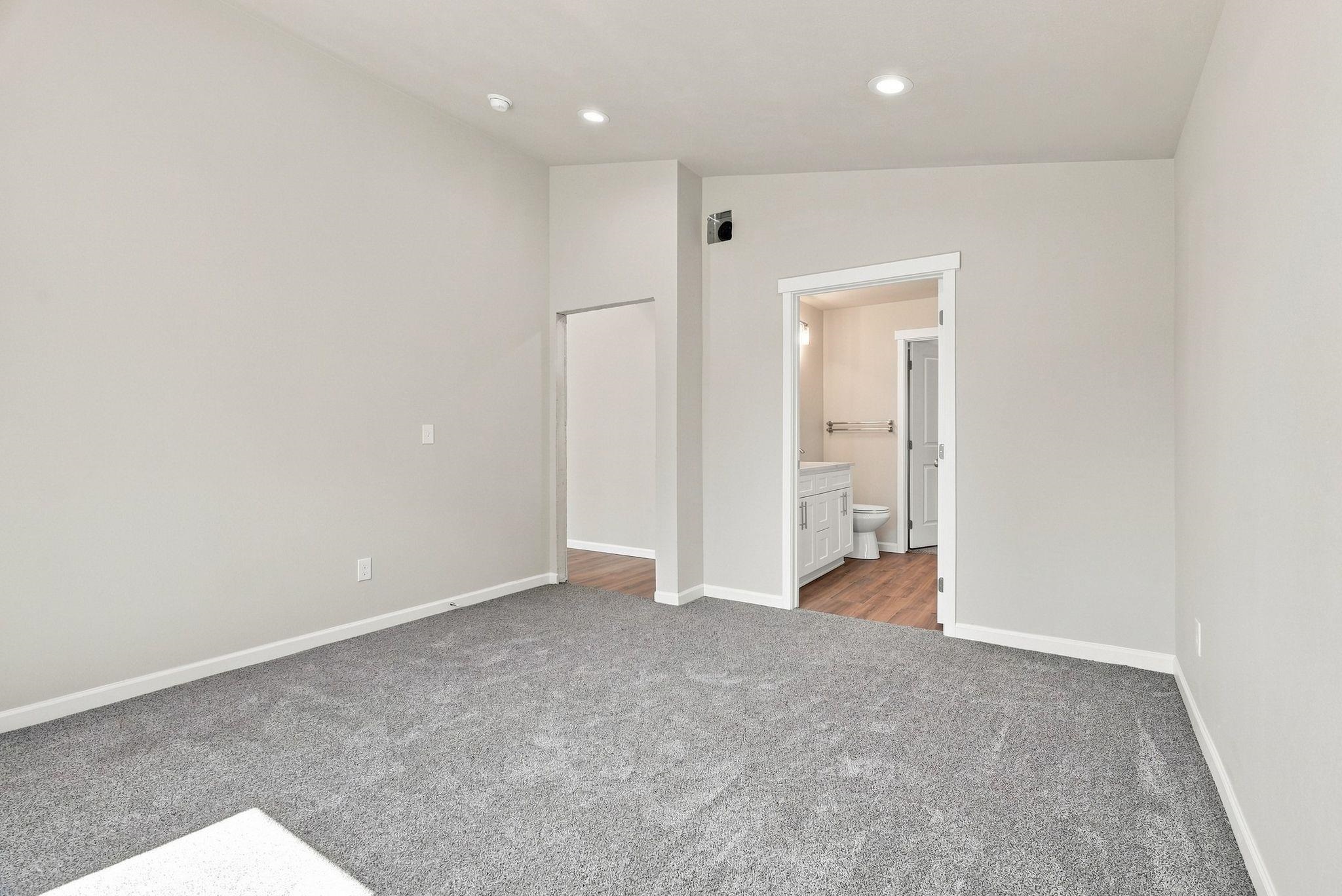 614 E A St - Photo 16