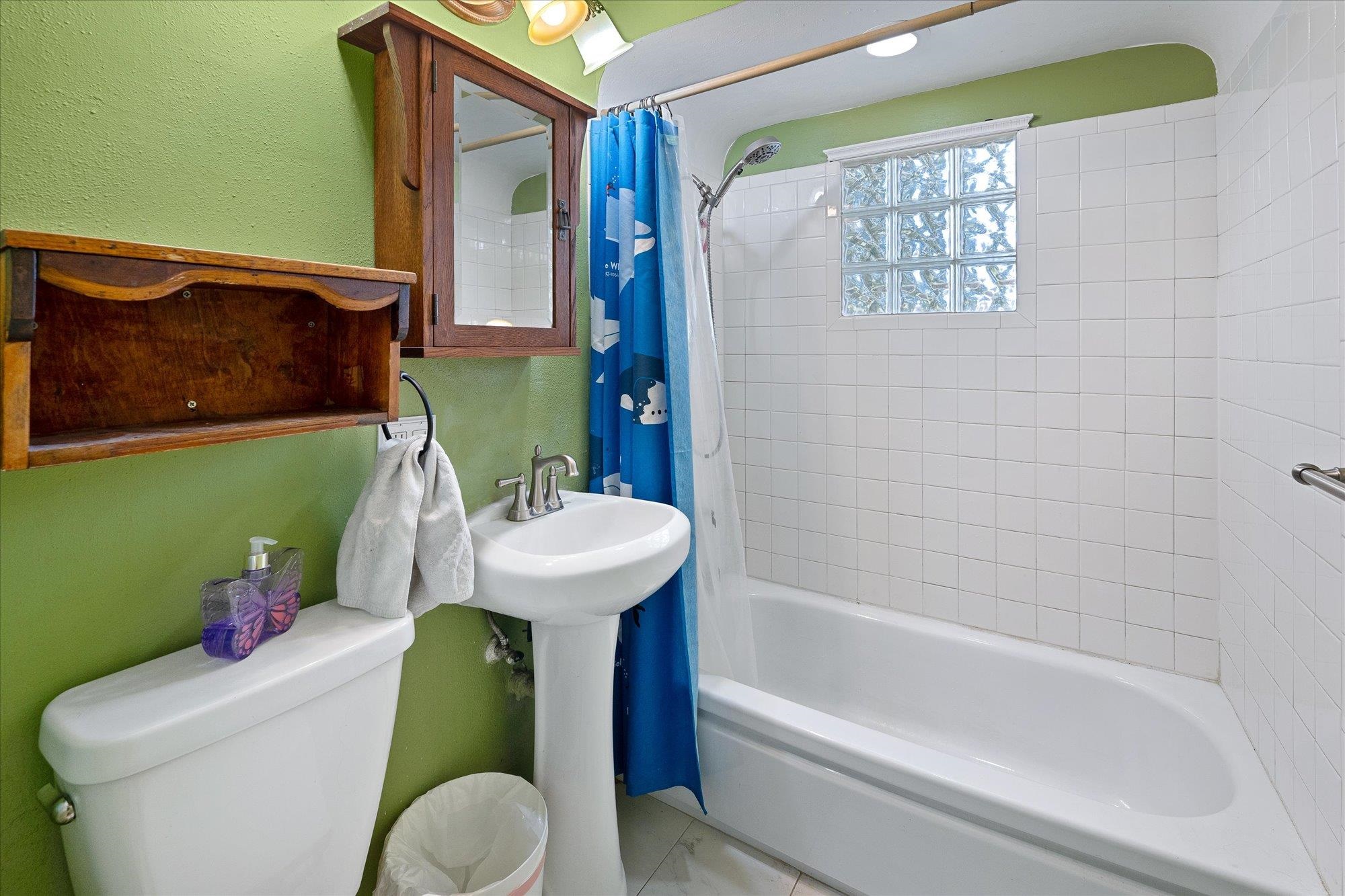 408 E Crown Ave - Photo 9