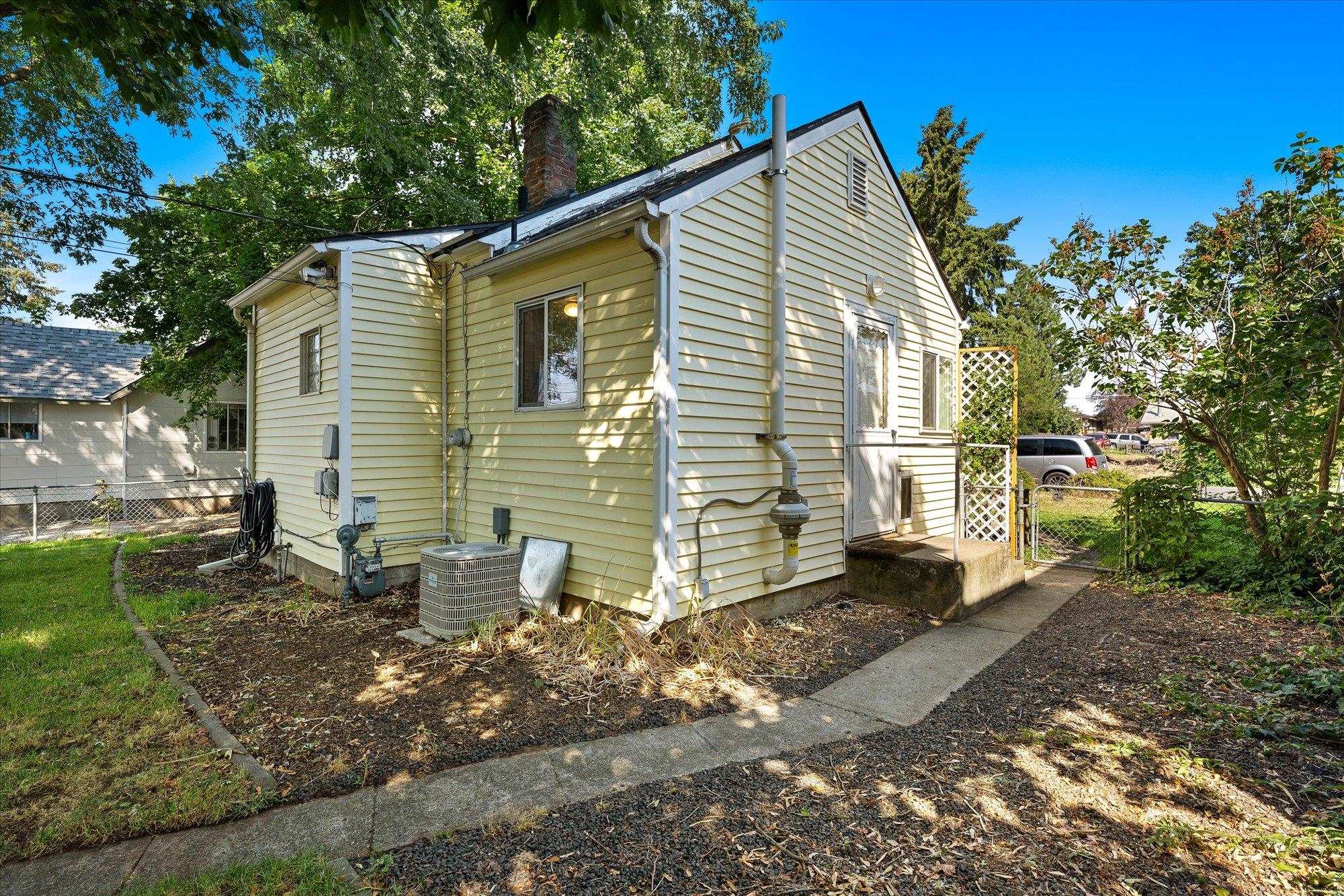 408 E Crown Ave - Photo 17