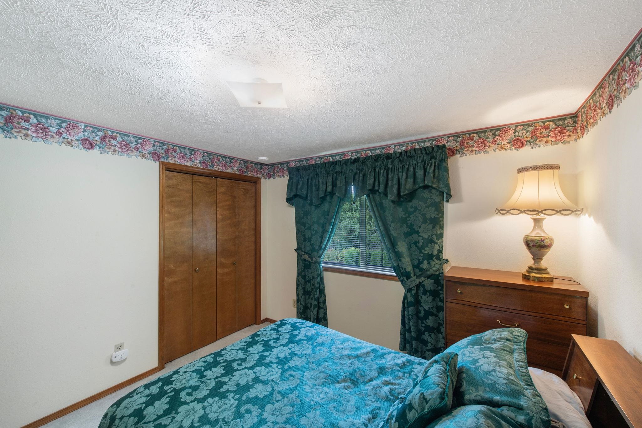 5216 W Ridgecrest Dr - Photo 32