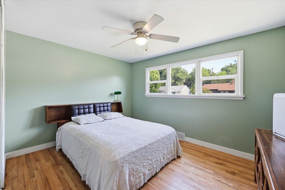 5811 N Forest Blvd - Photo 11