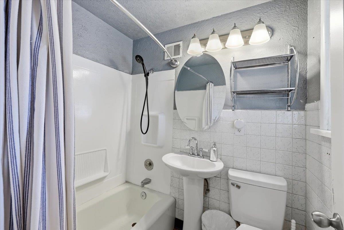 5811 N Forest Blvd - Photo 13
