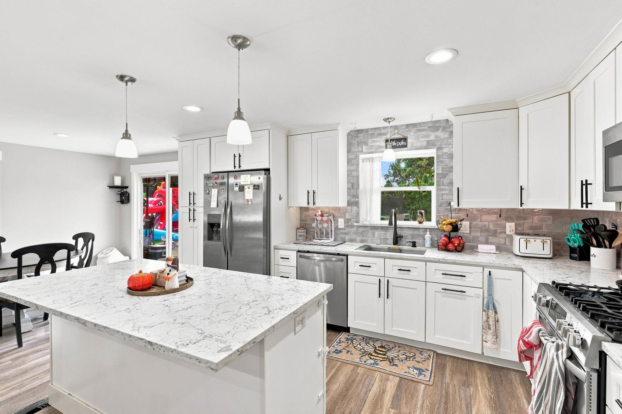 1706 S Pines Rd - Photo 12