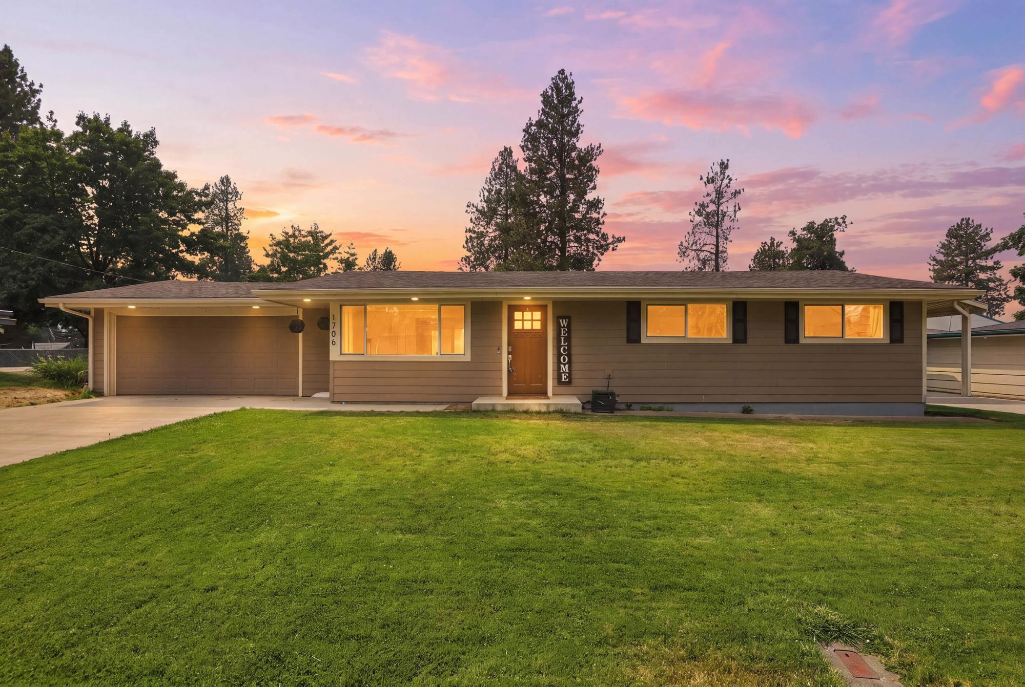 1706 S Pines Rd - Photo 1