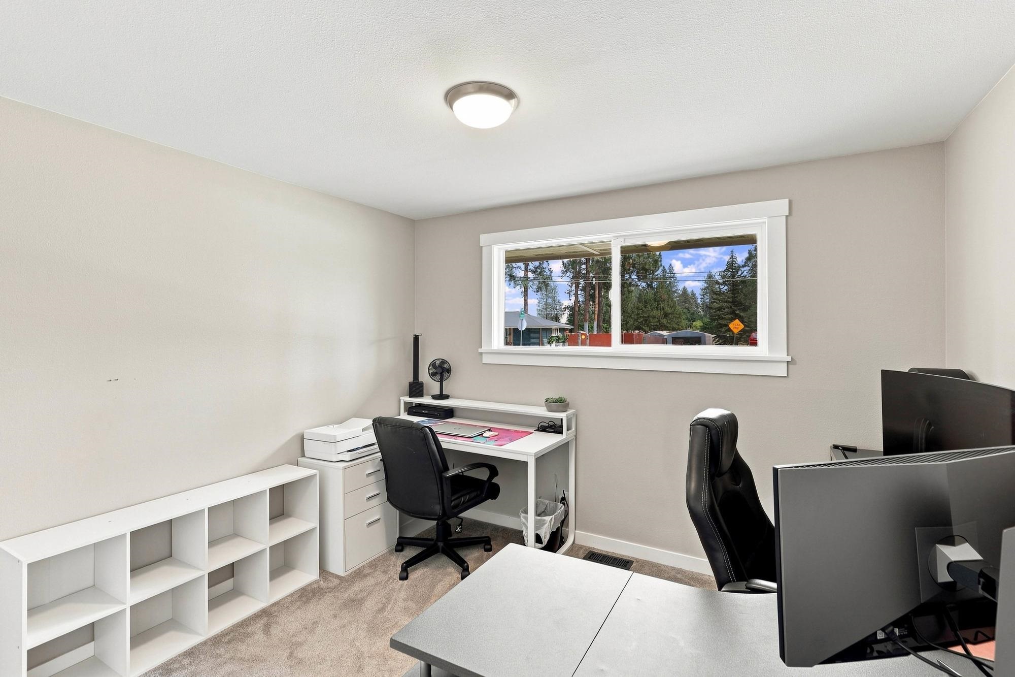 1706 S Pines Rd - Photo 17