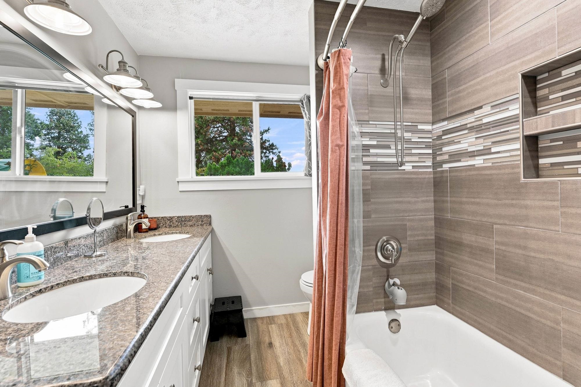 1706 S Pines Rd - Photo 16
