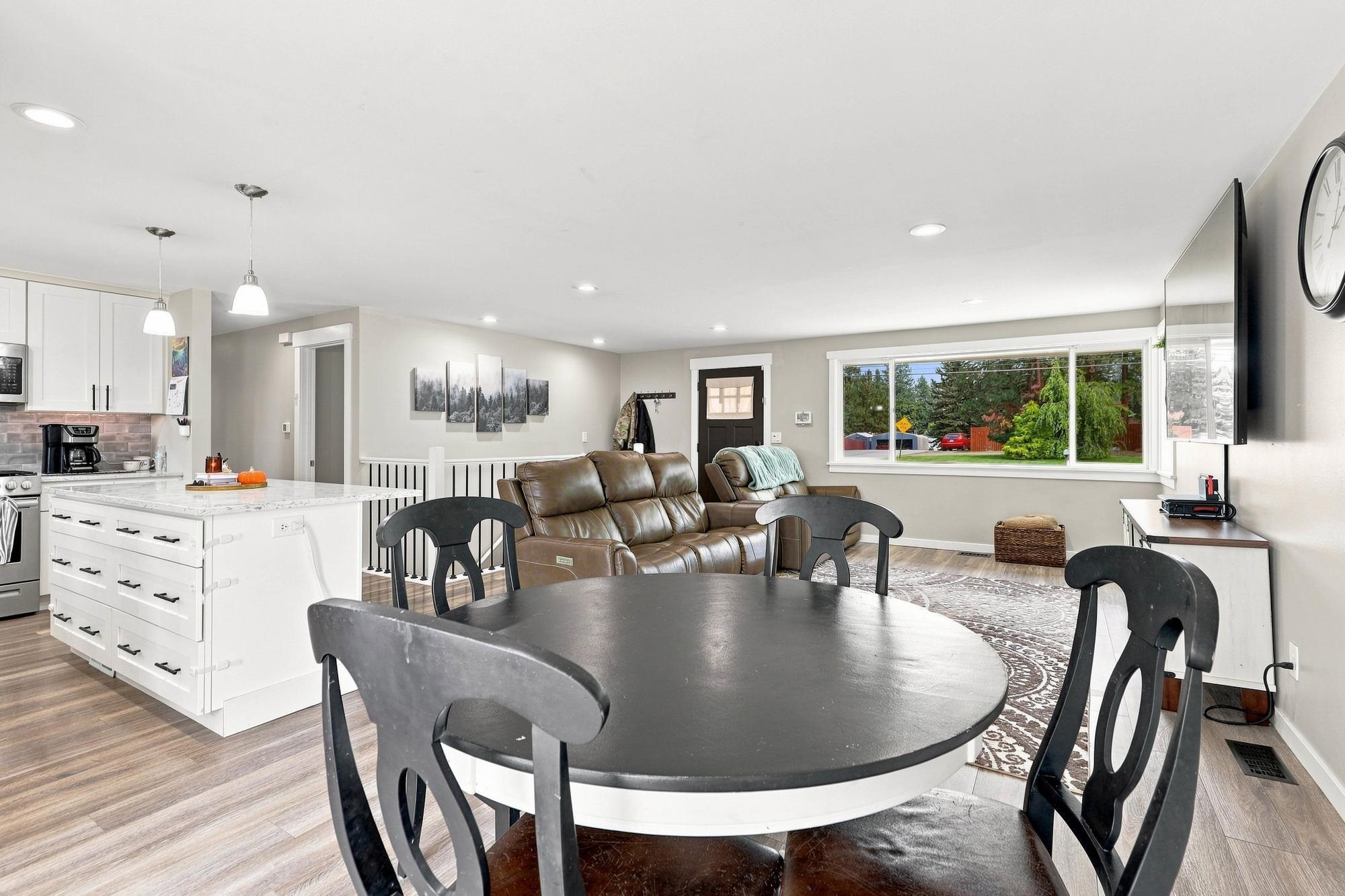 1706 S Pines Rd - Photo 9