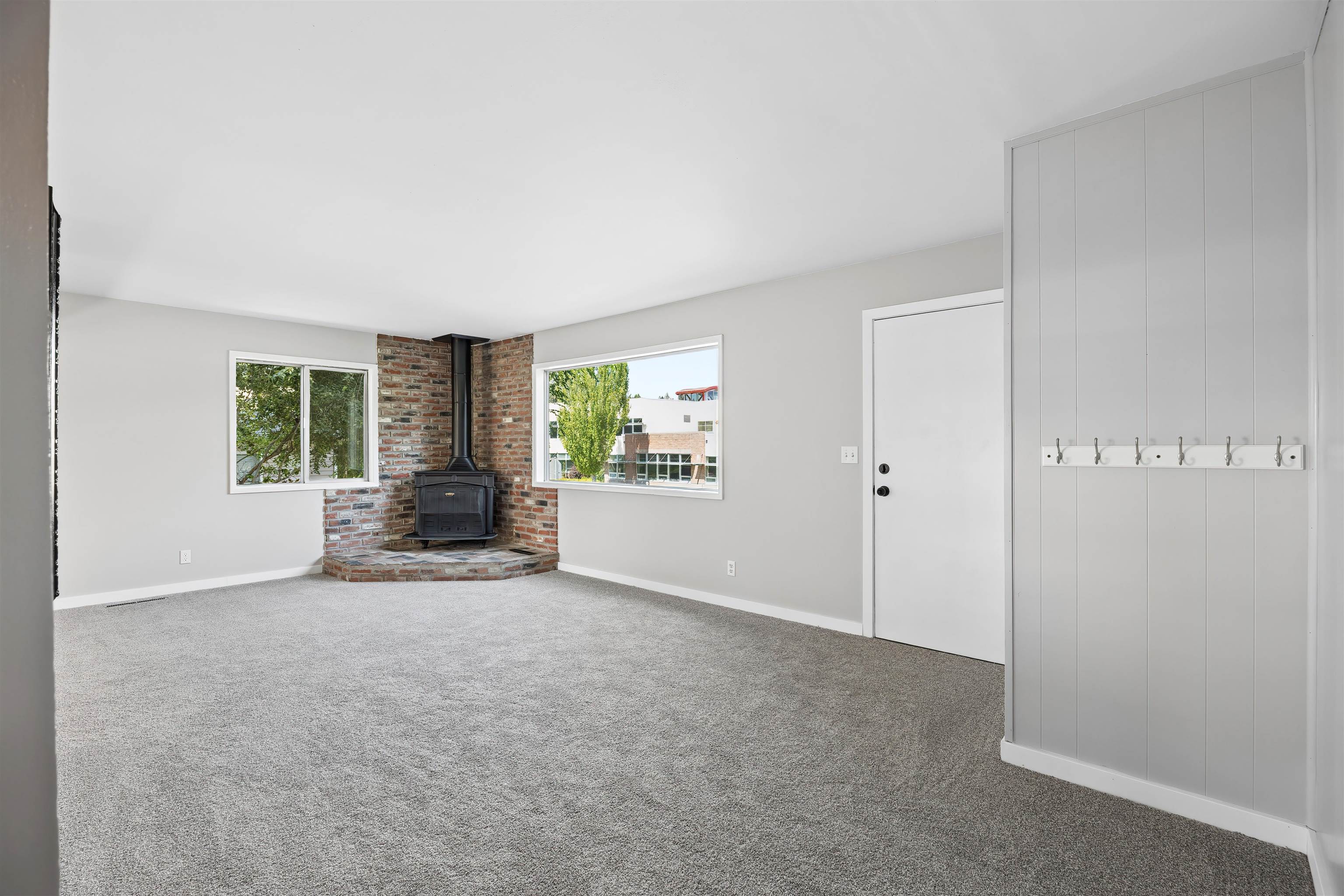 3228 E 23rd Ave - Photo 6