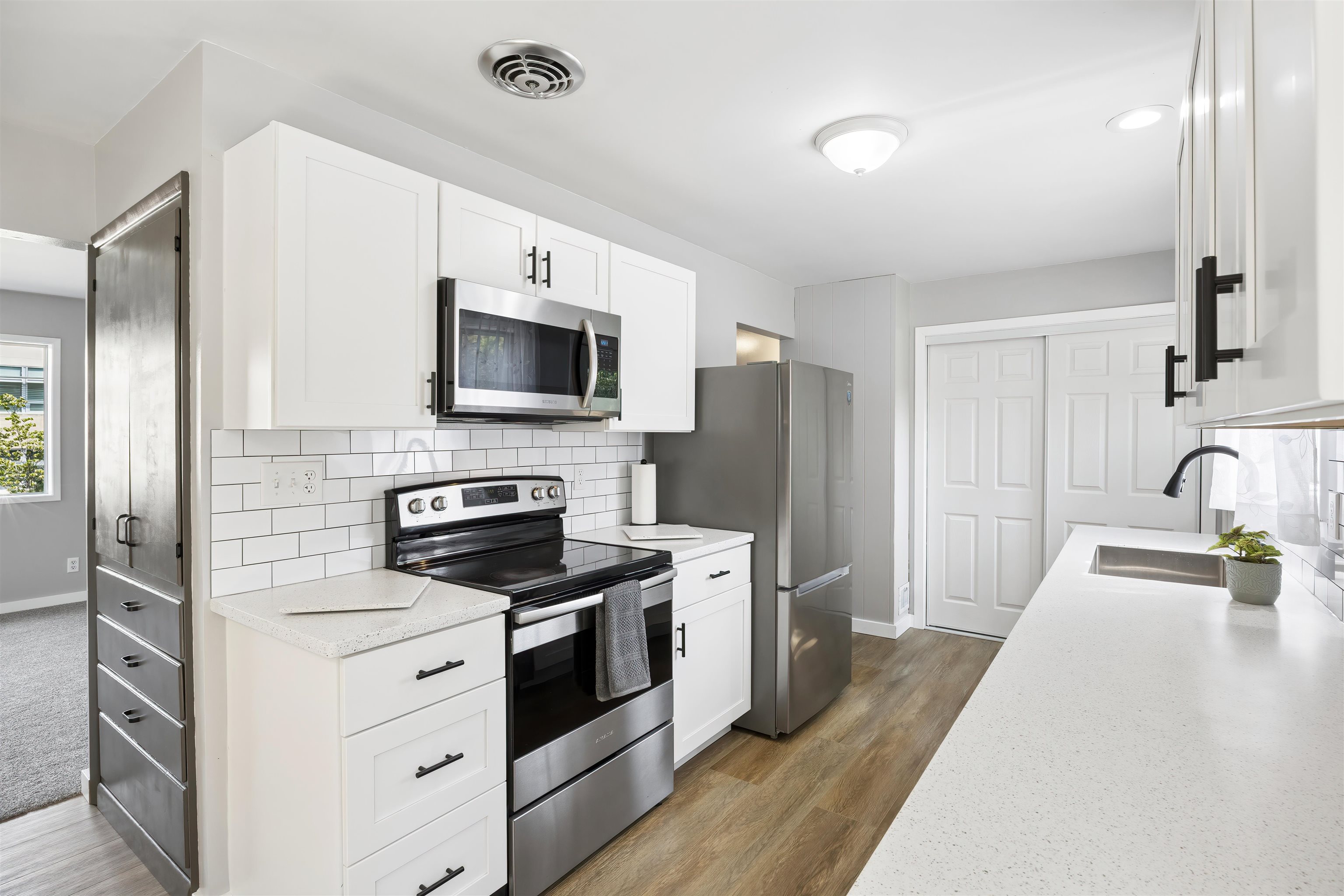 3228 E 23rd Ave - Photo 13