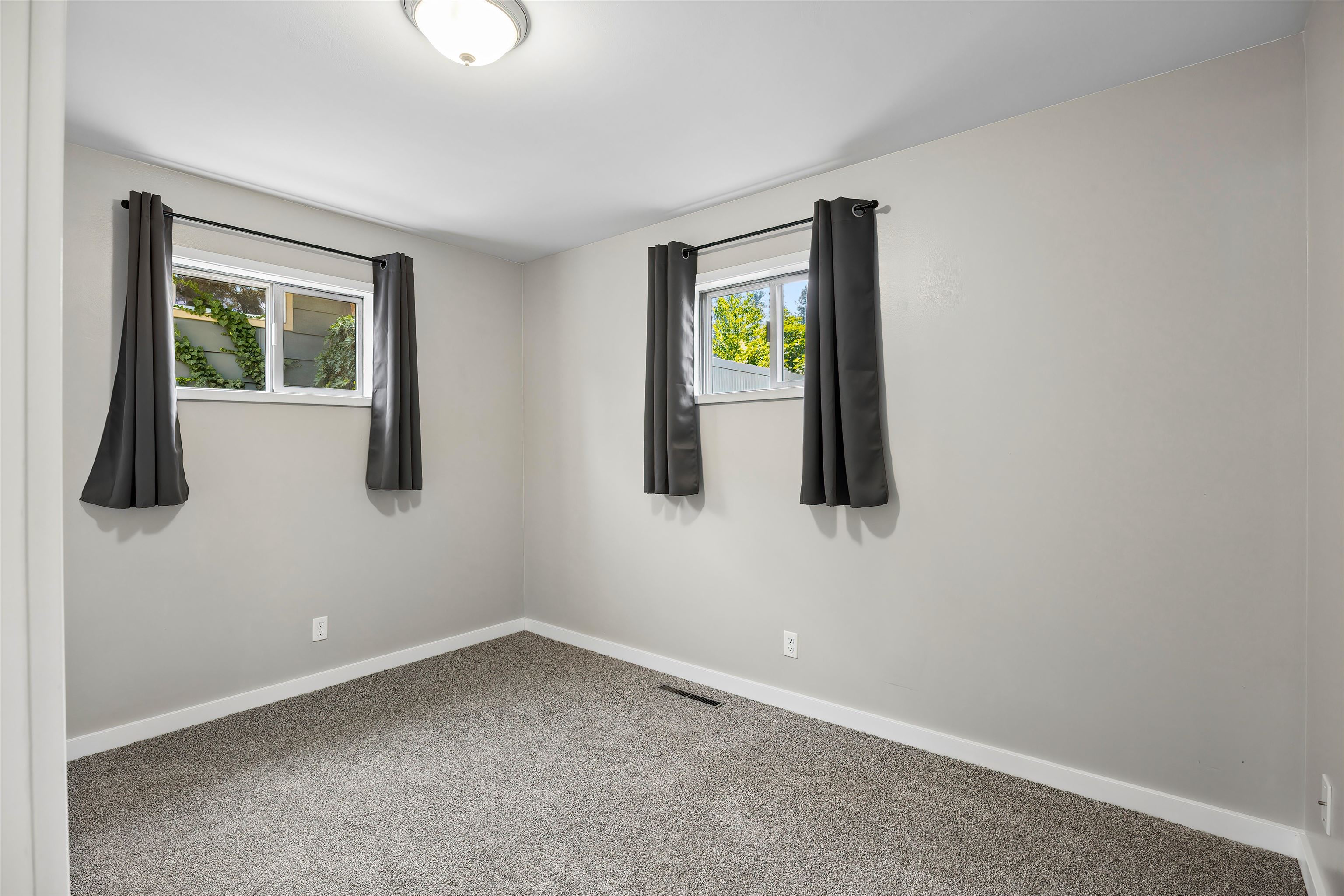 3228 E 23rd Ave - Photo 23