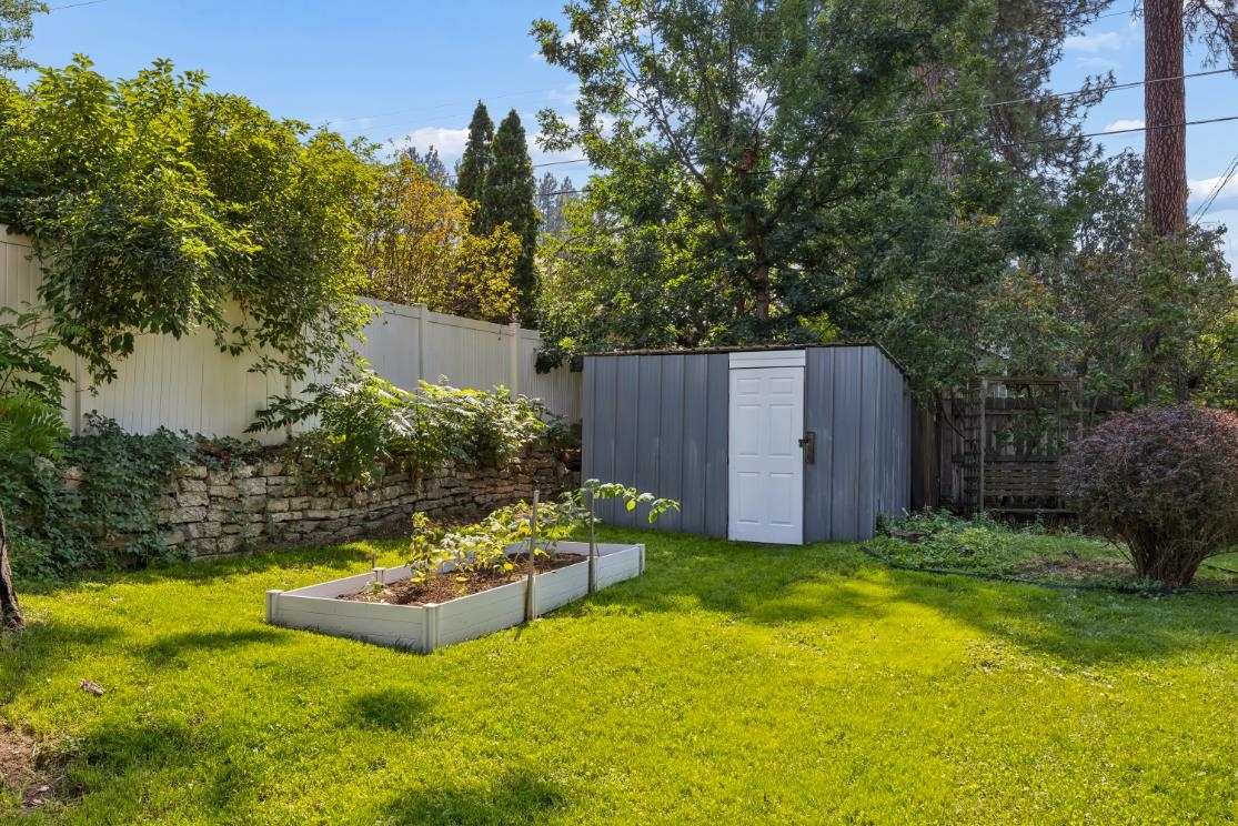 3228 E 23rd Ave - Photo 38