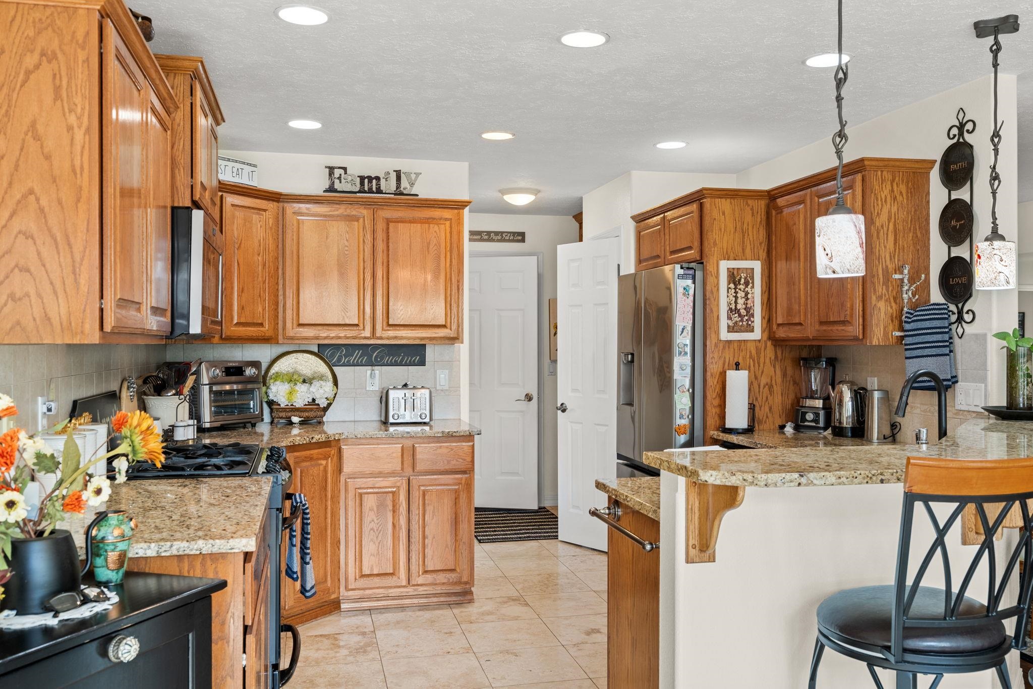 128 Marissa Ct - Photo 4