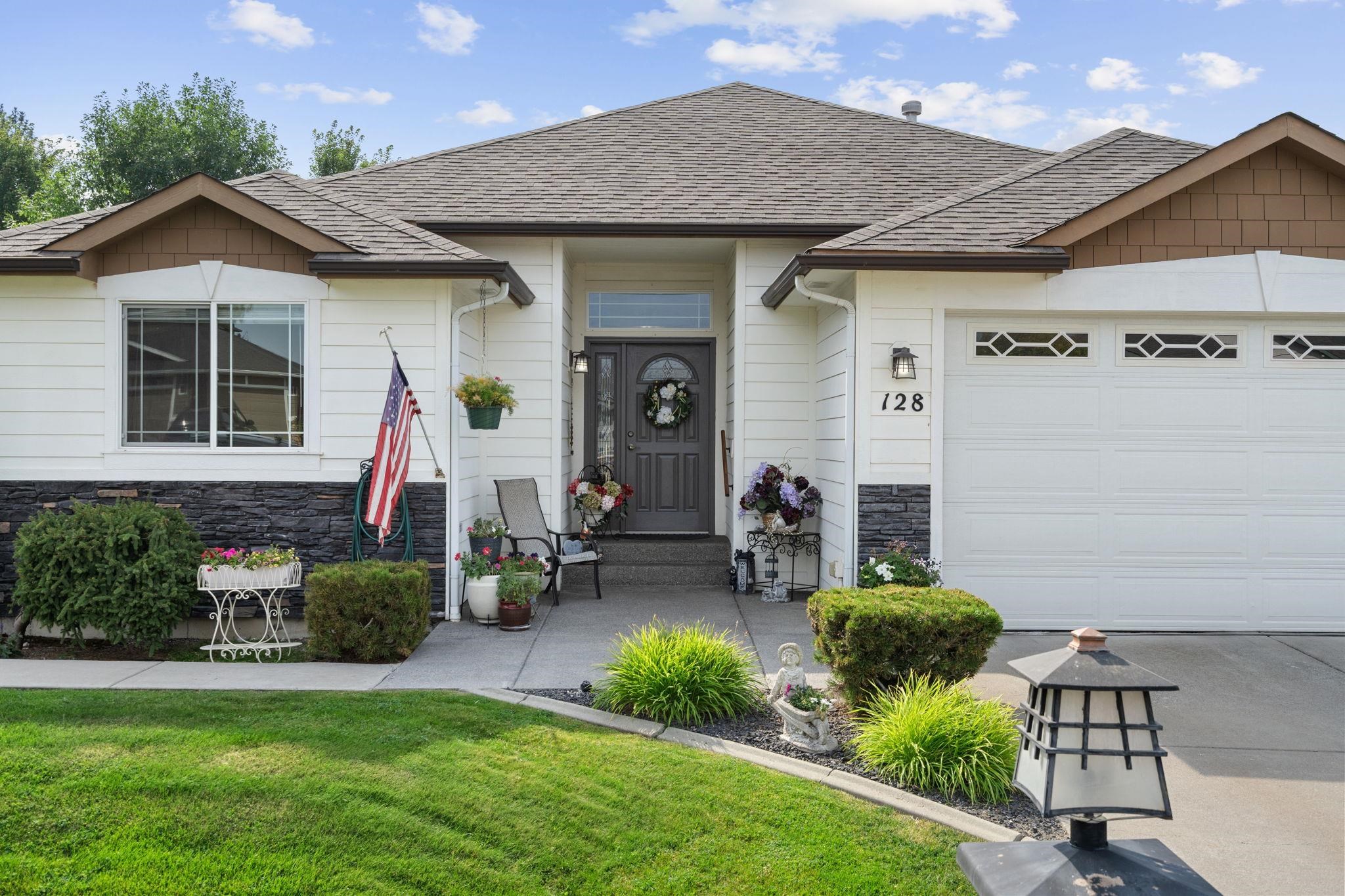 128 Marissa Ct - Photo 1