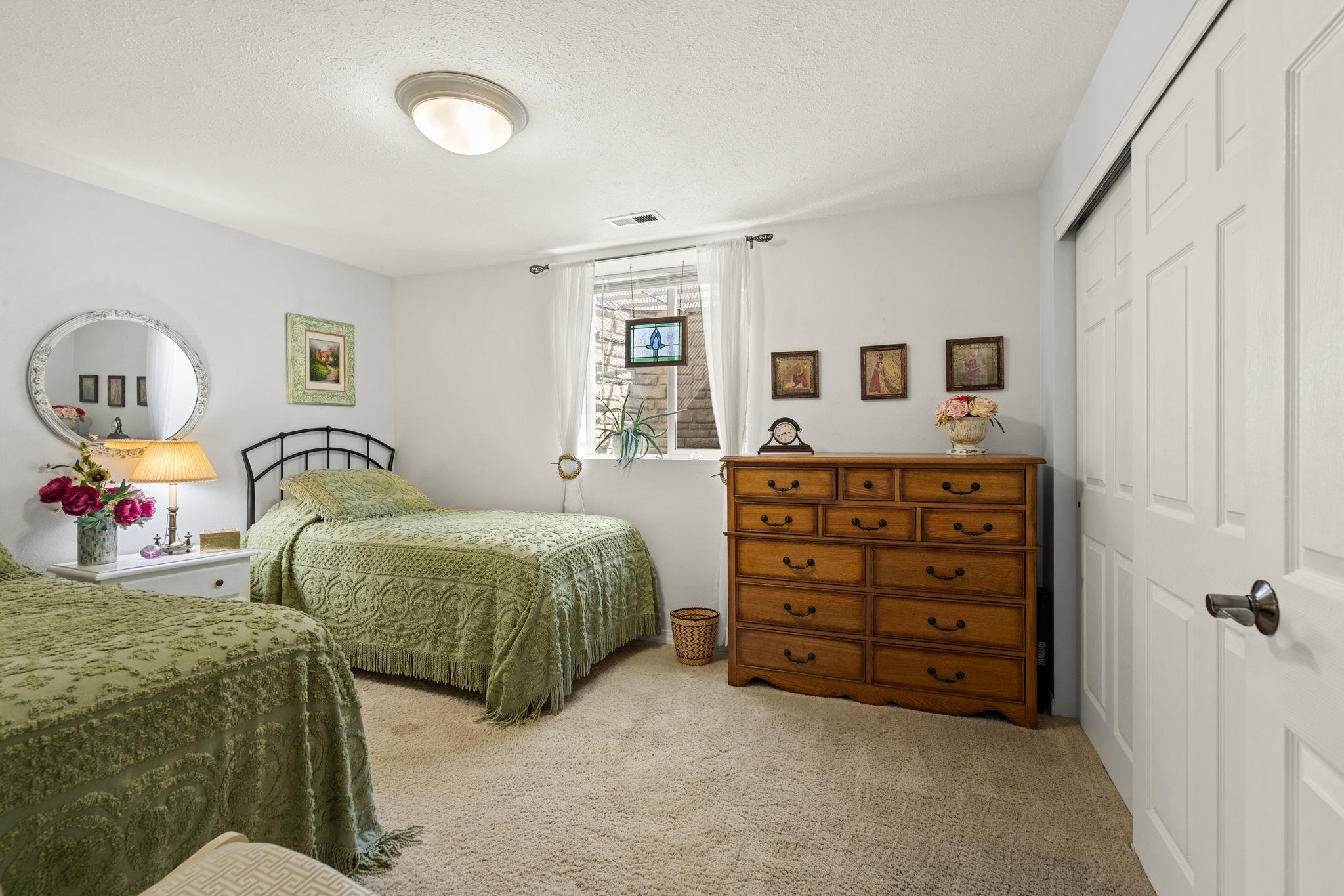 128 Marissa Ct - Photo 32