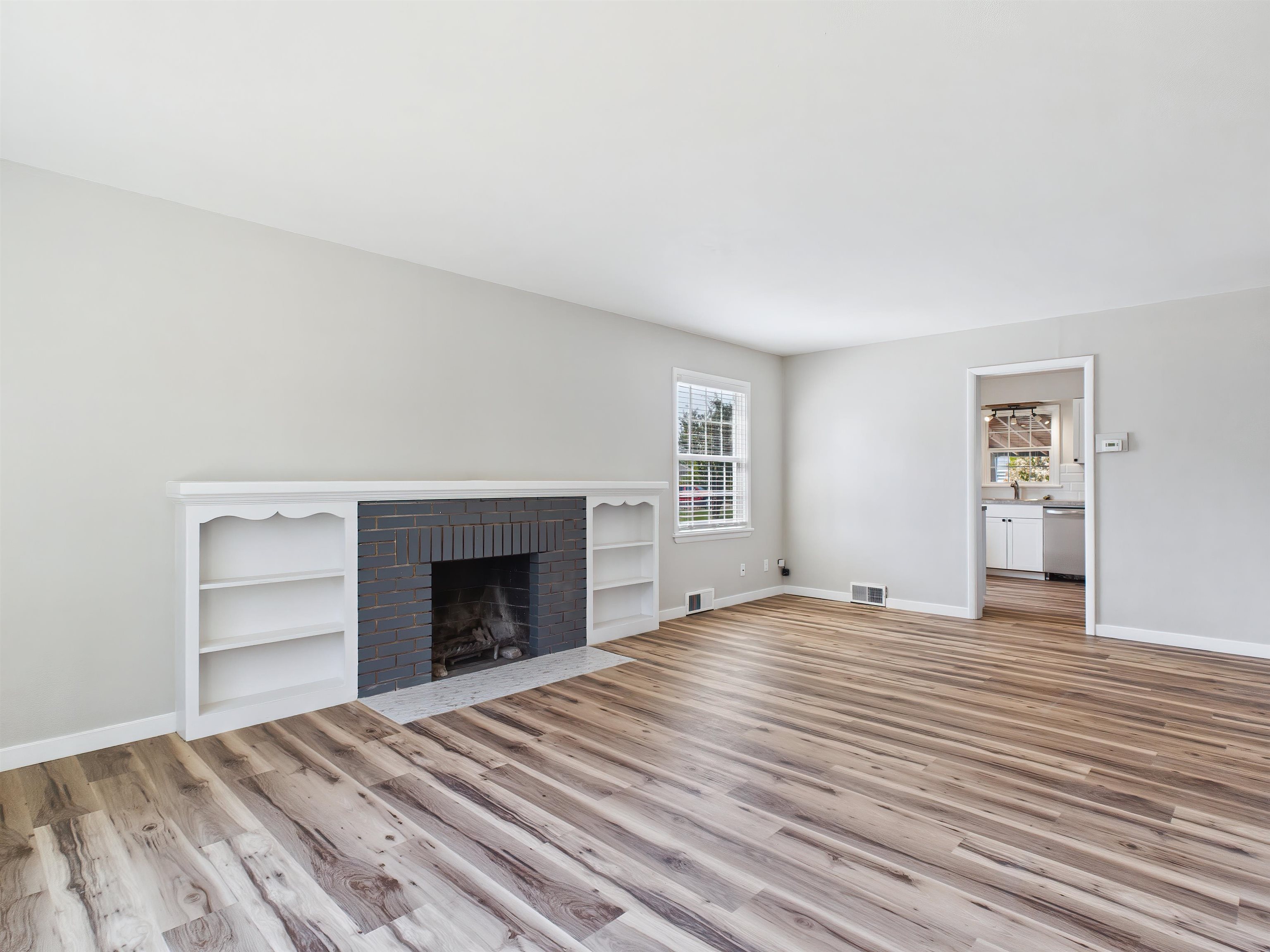 5303 N Fairmount Pl - Photo 7