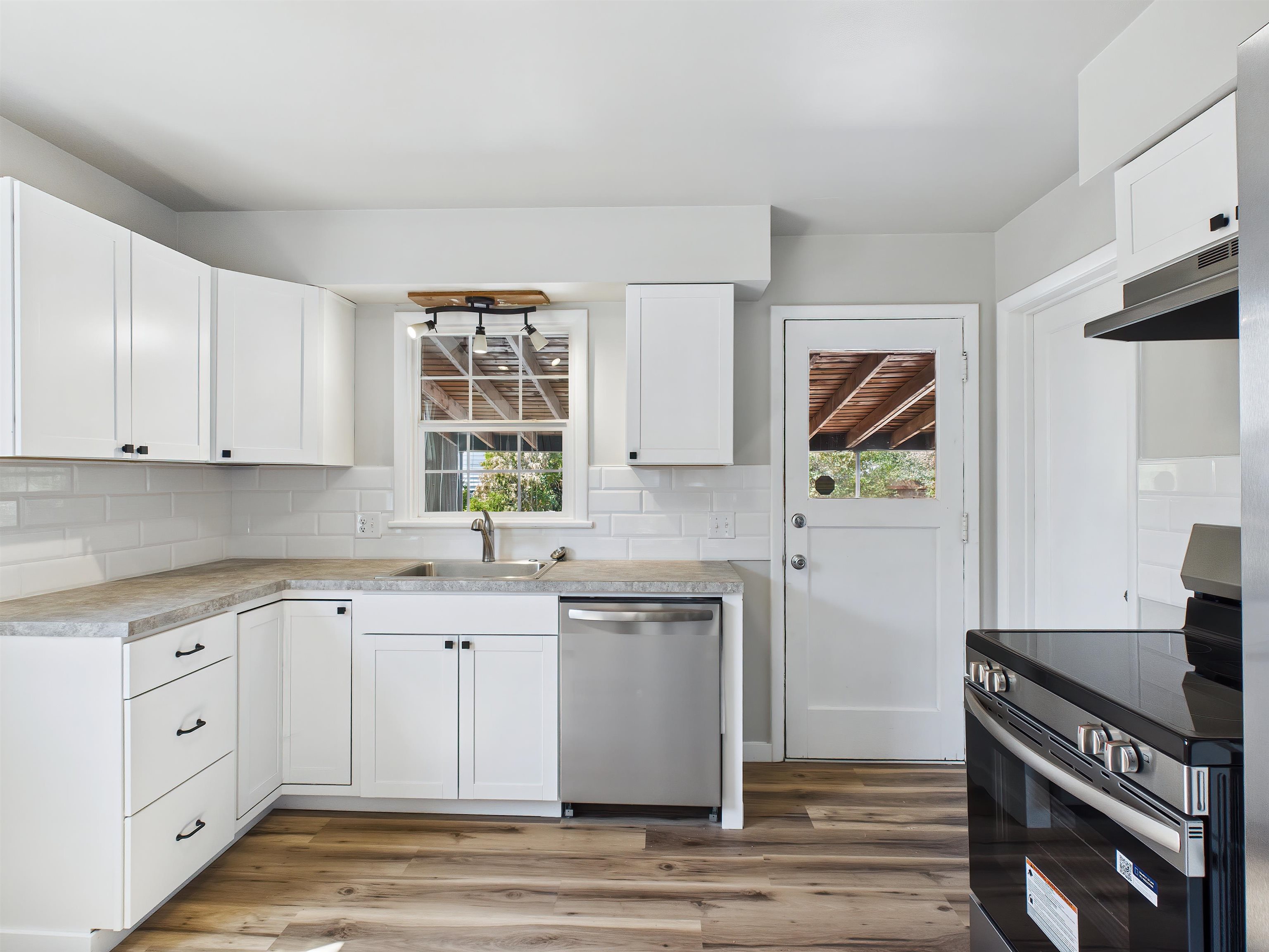 5303 N Fairmount Pl - Photo 17