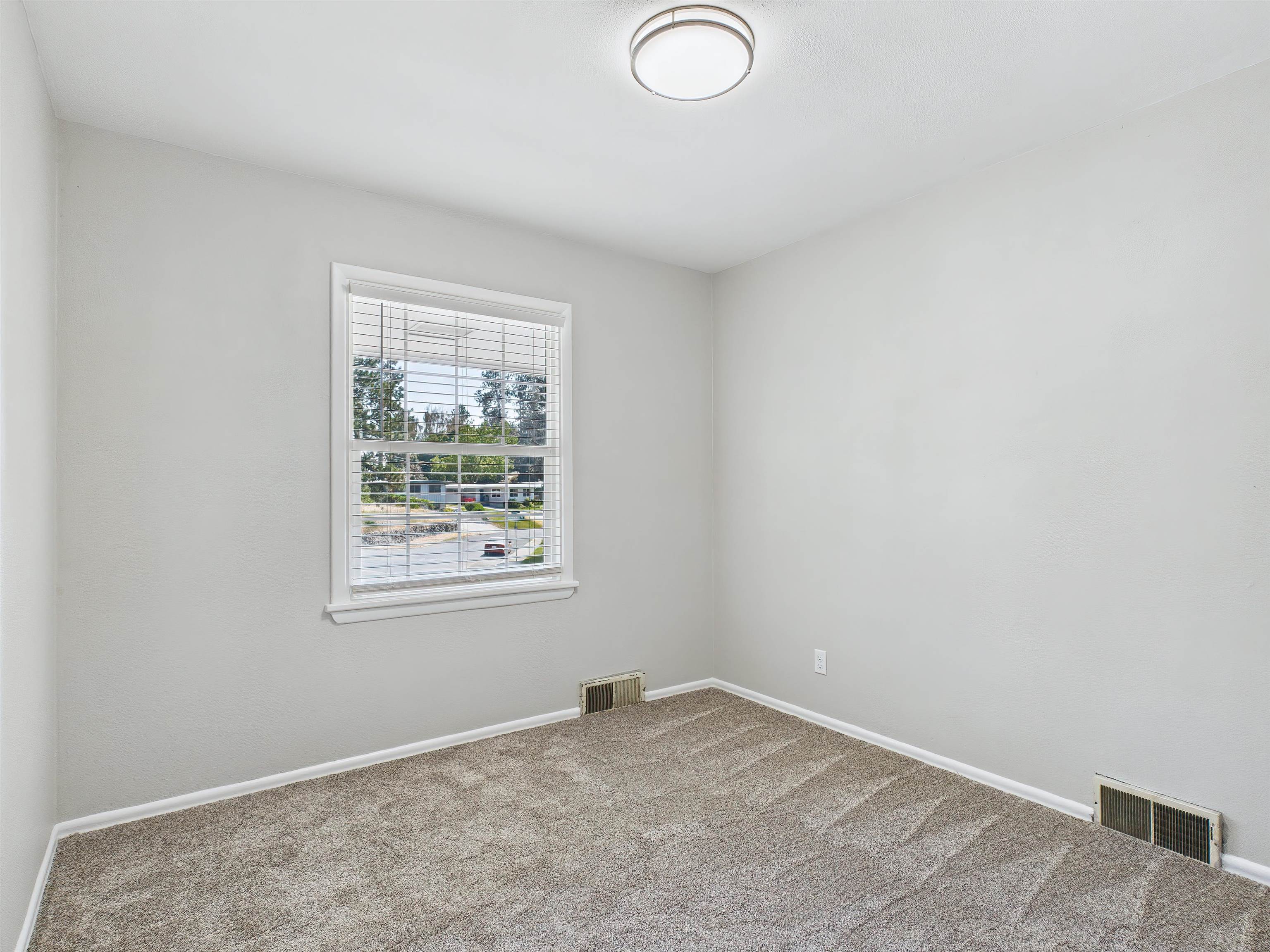 5303 N Fairmount Pl - Photo 28