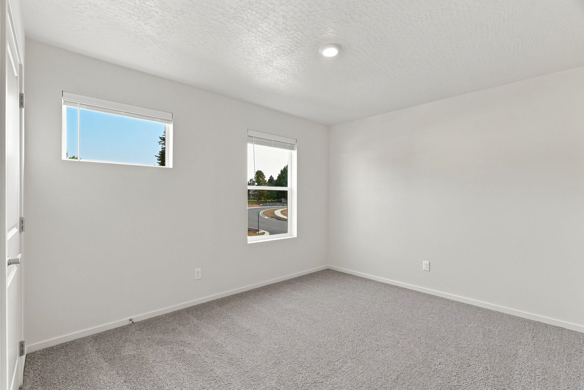 2511 S Warren Ln - Photo 2