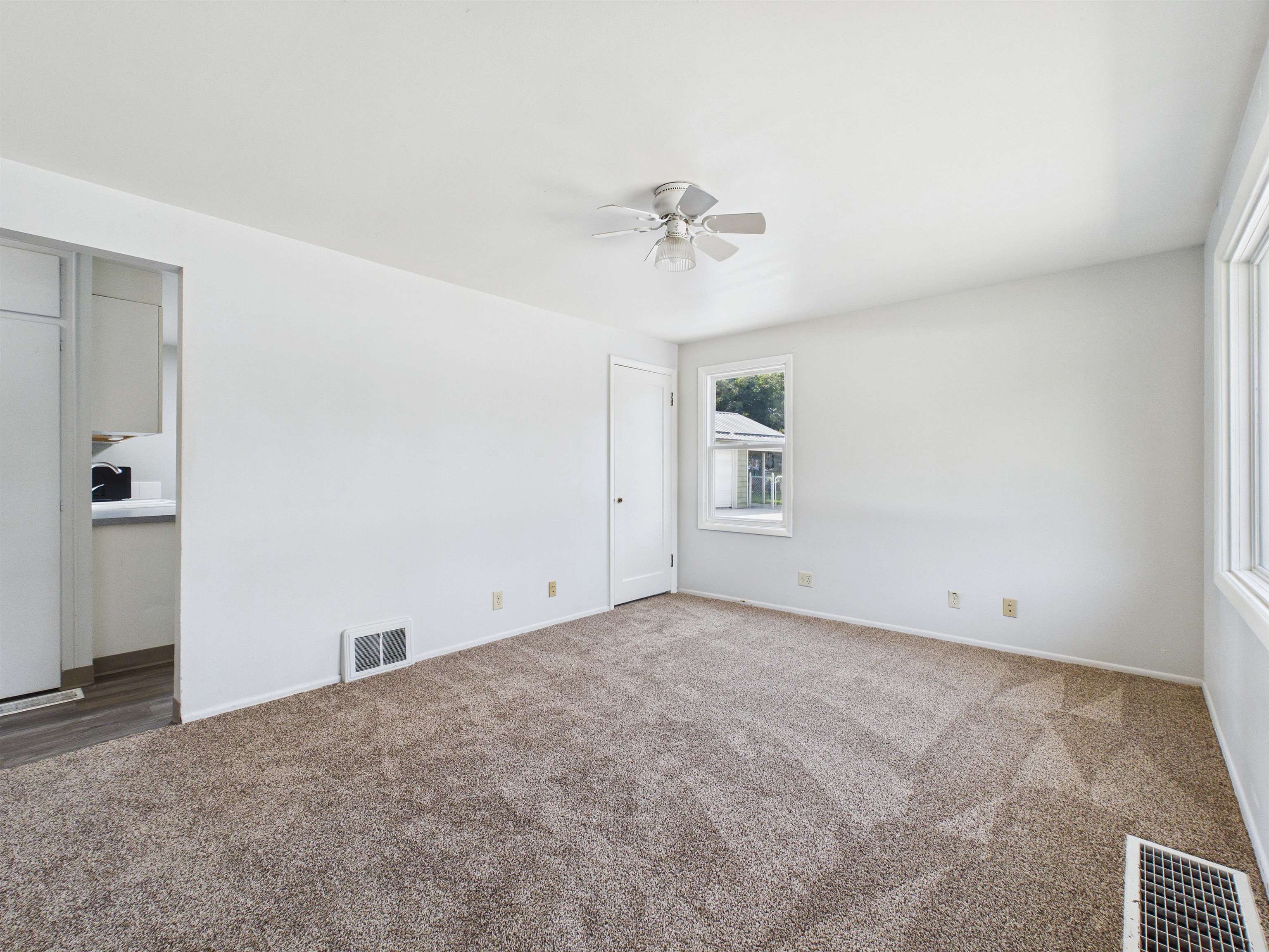 5907 N Braeburn Dr - Photo 4