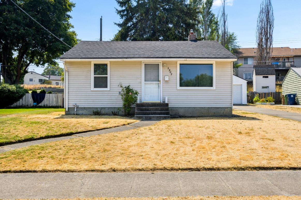5907 N Braeburn Dr - Photo 1