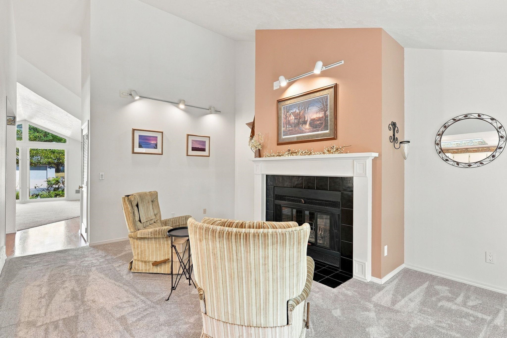 5227 W Alderwood Ave - Photo 9