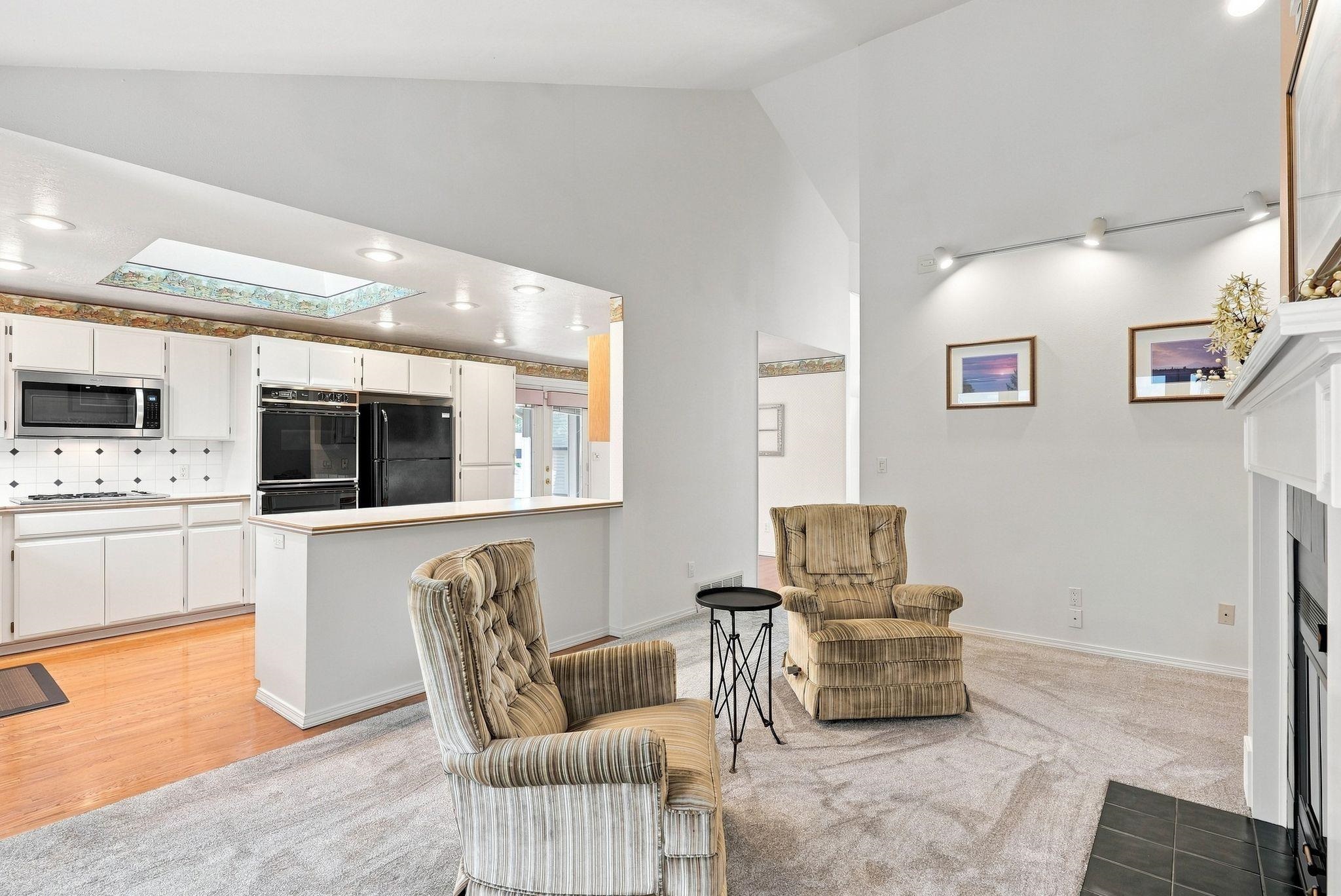 5227 W Alderwood Ave - Photo 10