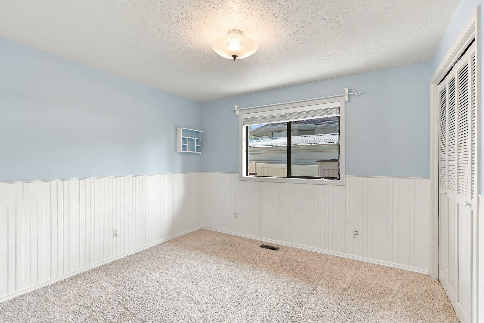 5227 W Alderwood Ave - Photo 25