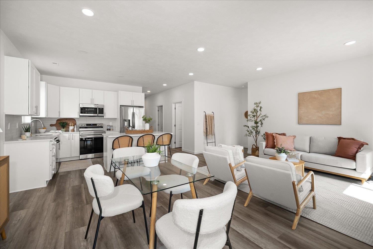 2616 E Wellesley Ave - Photo 4