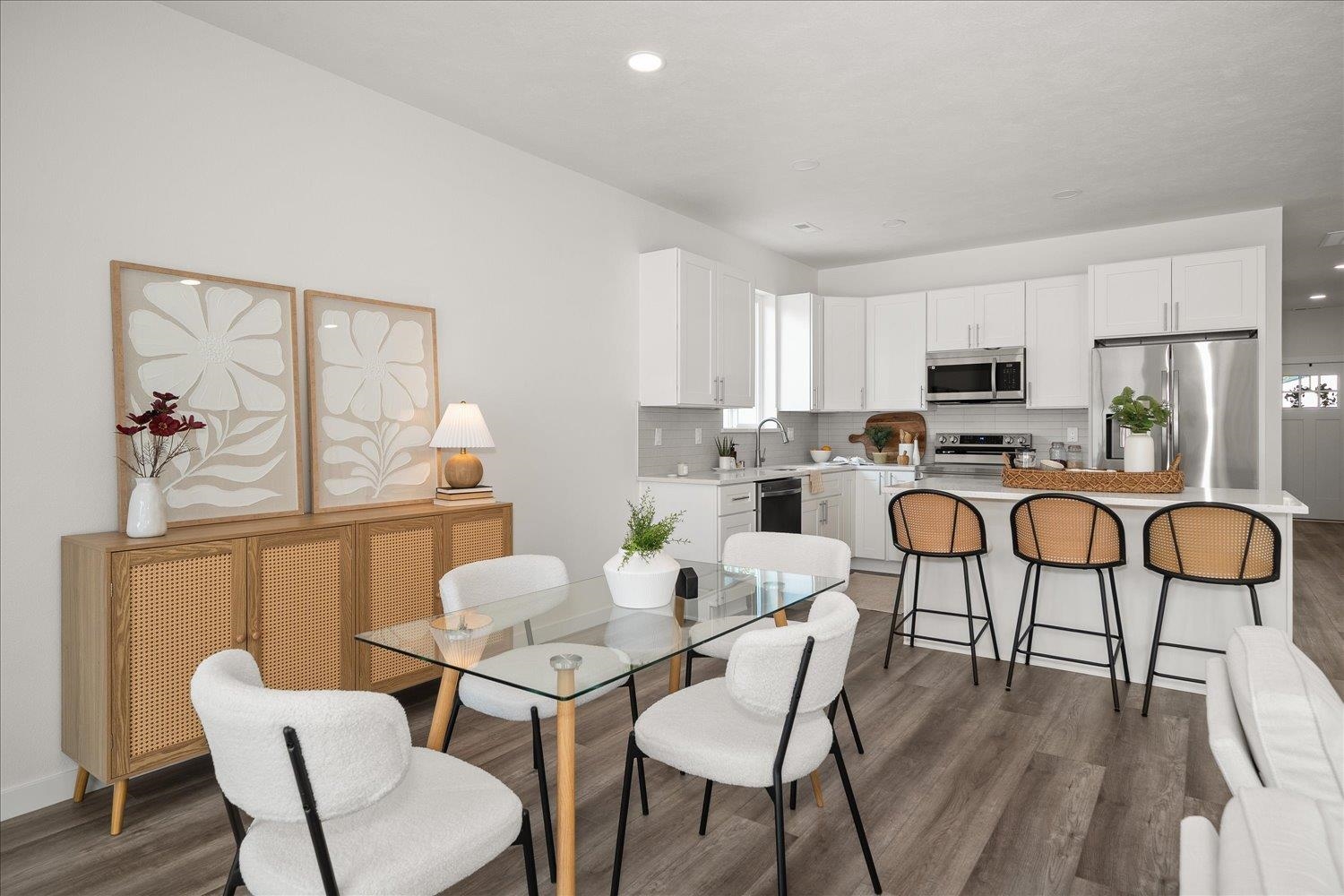 2616 E Wellesley Ave - Photo 6