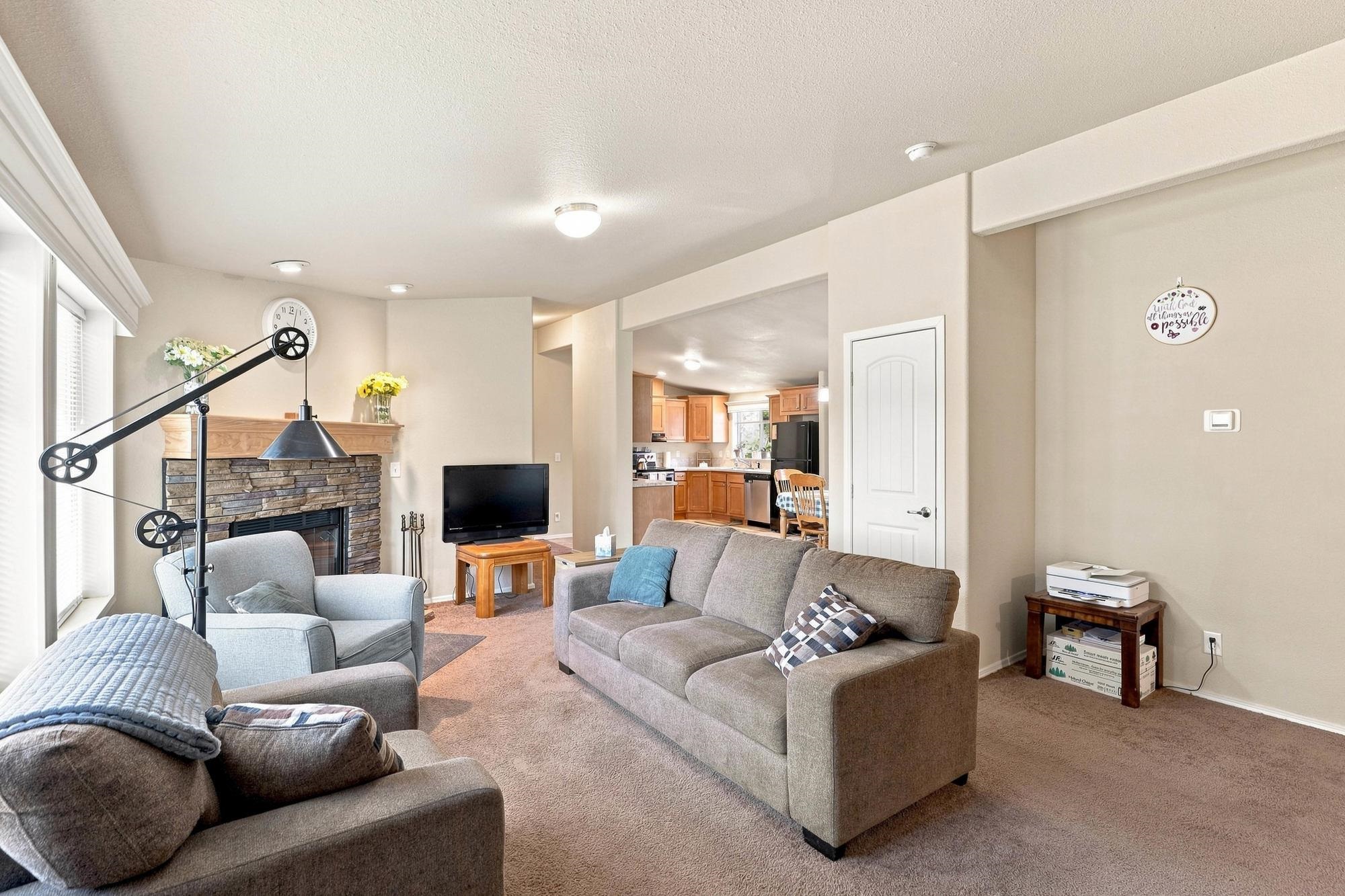 5508 W Antler Rd - Photo 2