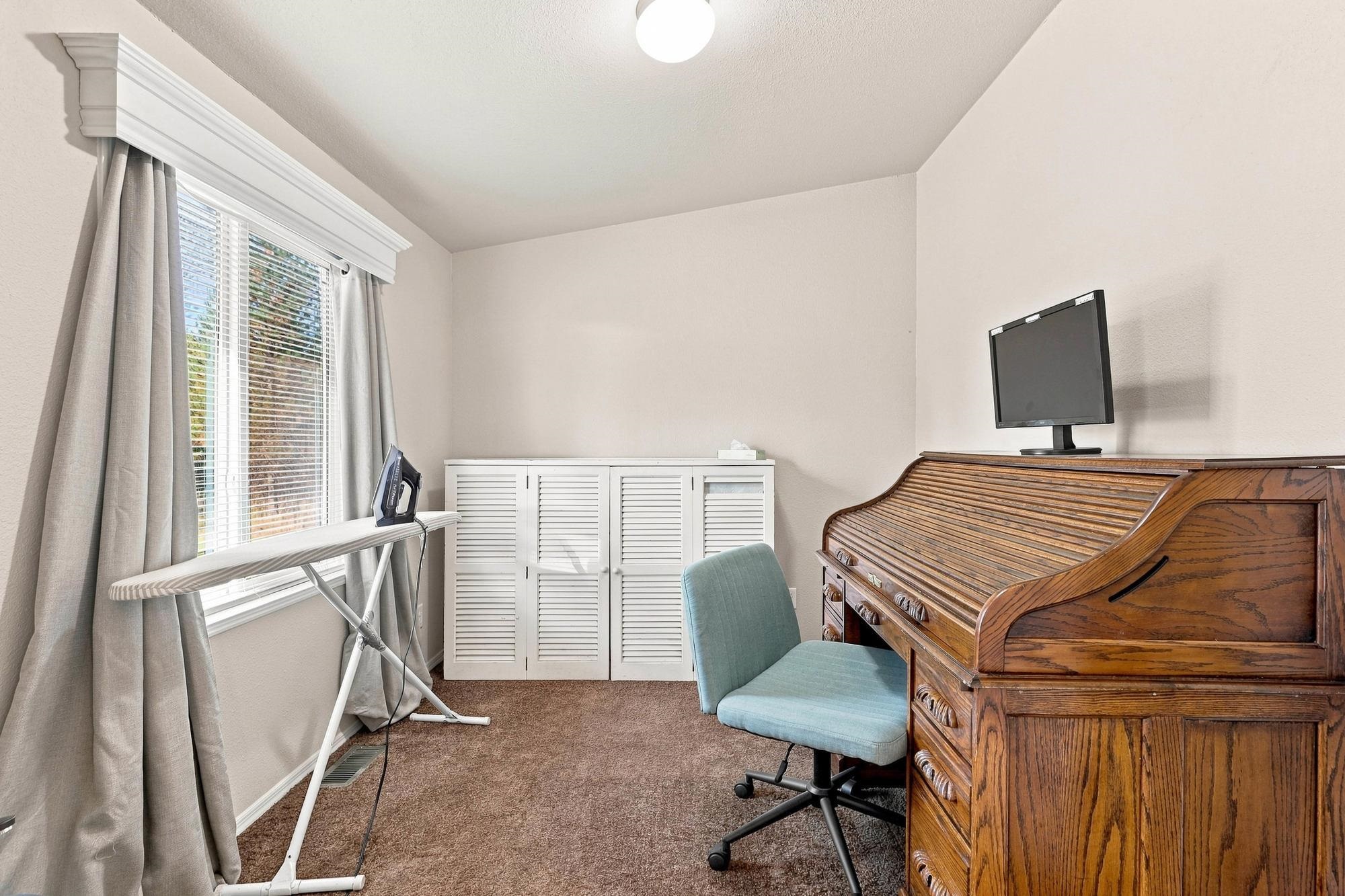 5508 W Antler Rd - Photo 17