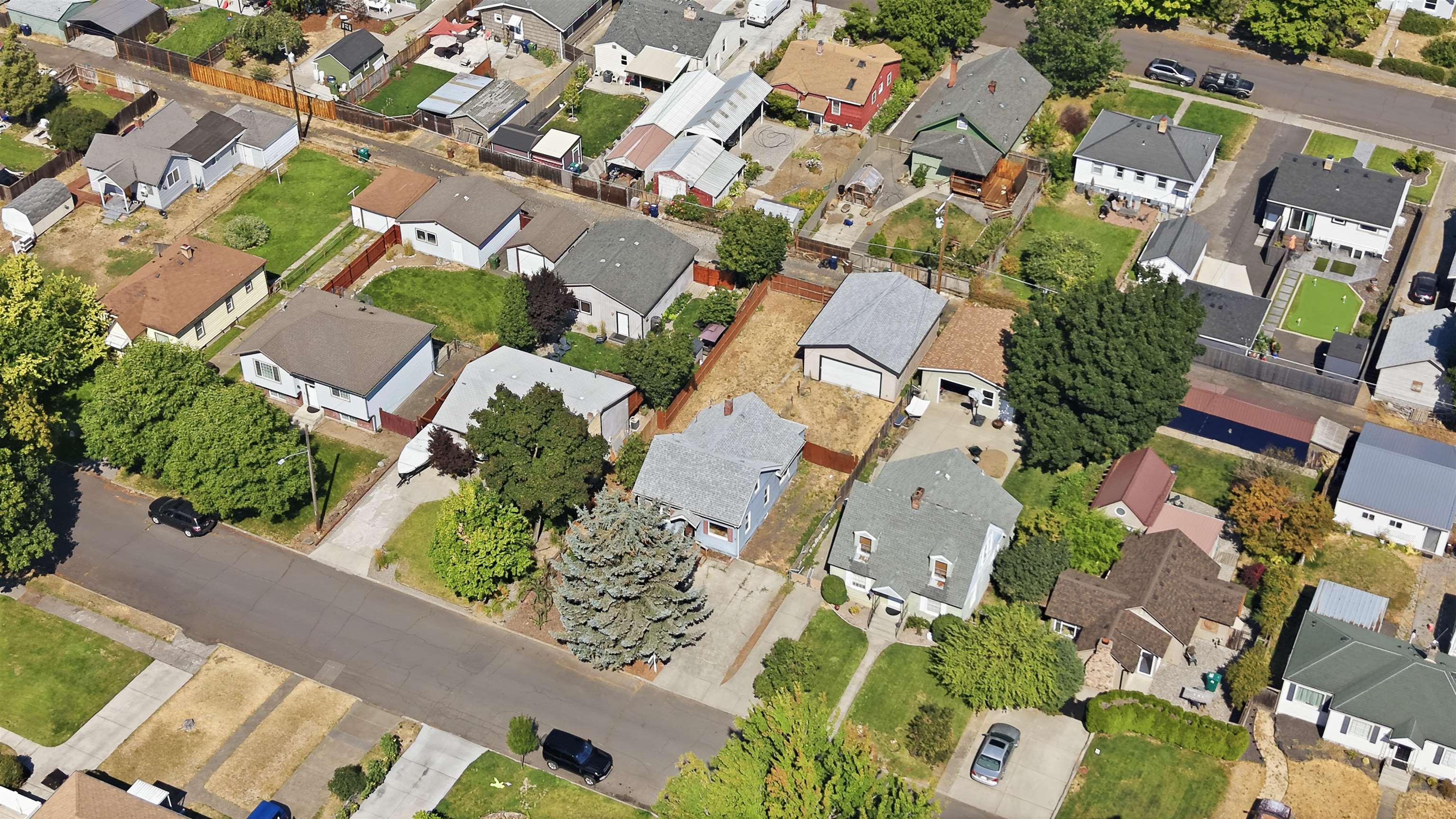 803 E 39TH Ave - Photo 35