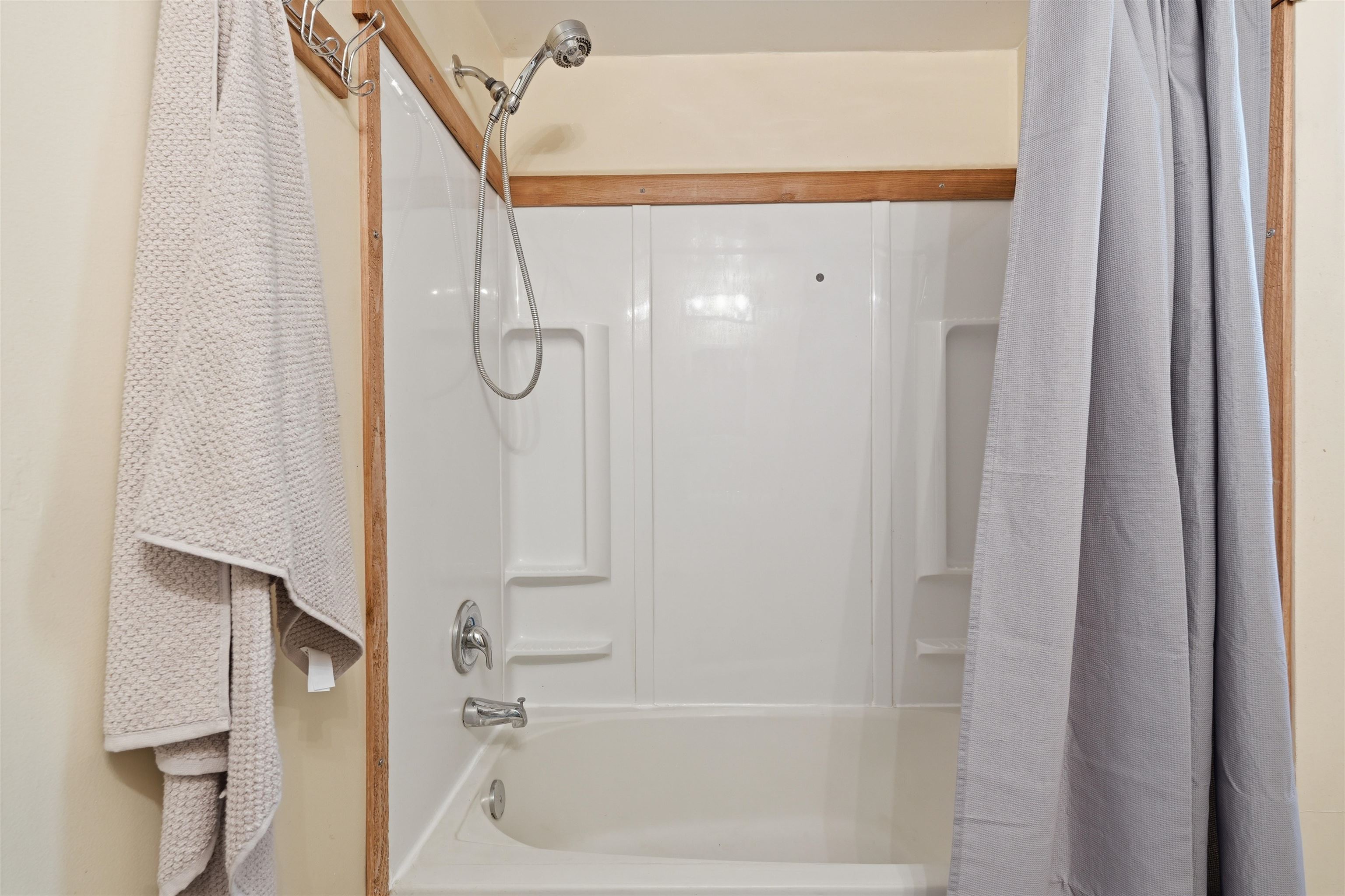 803 E 39TH Ave - Photo 12