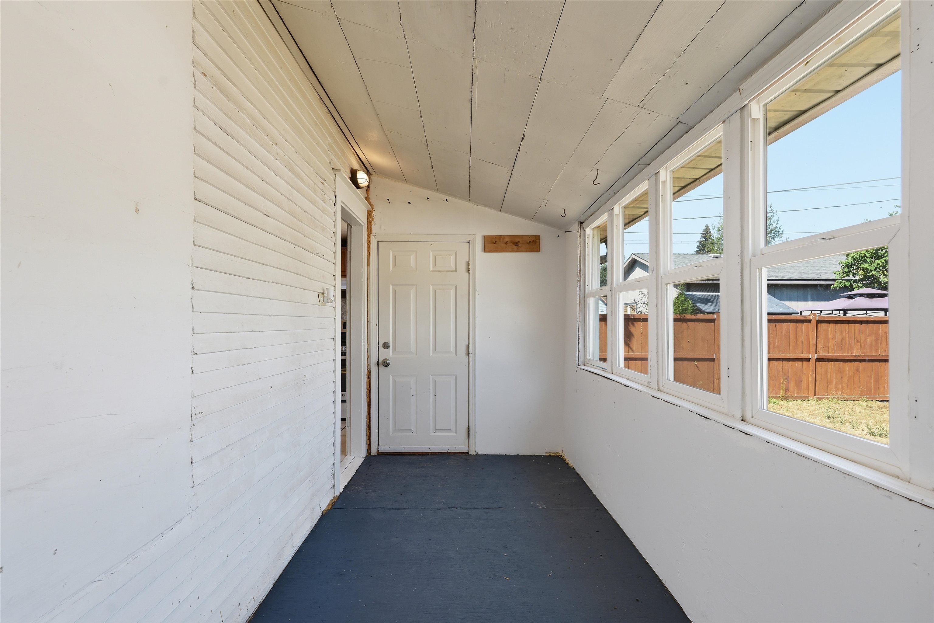 803 E 39TH Ave - Photo 25