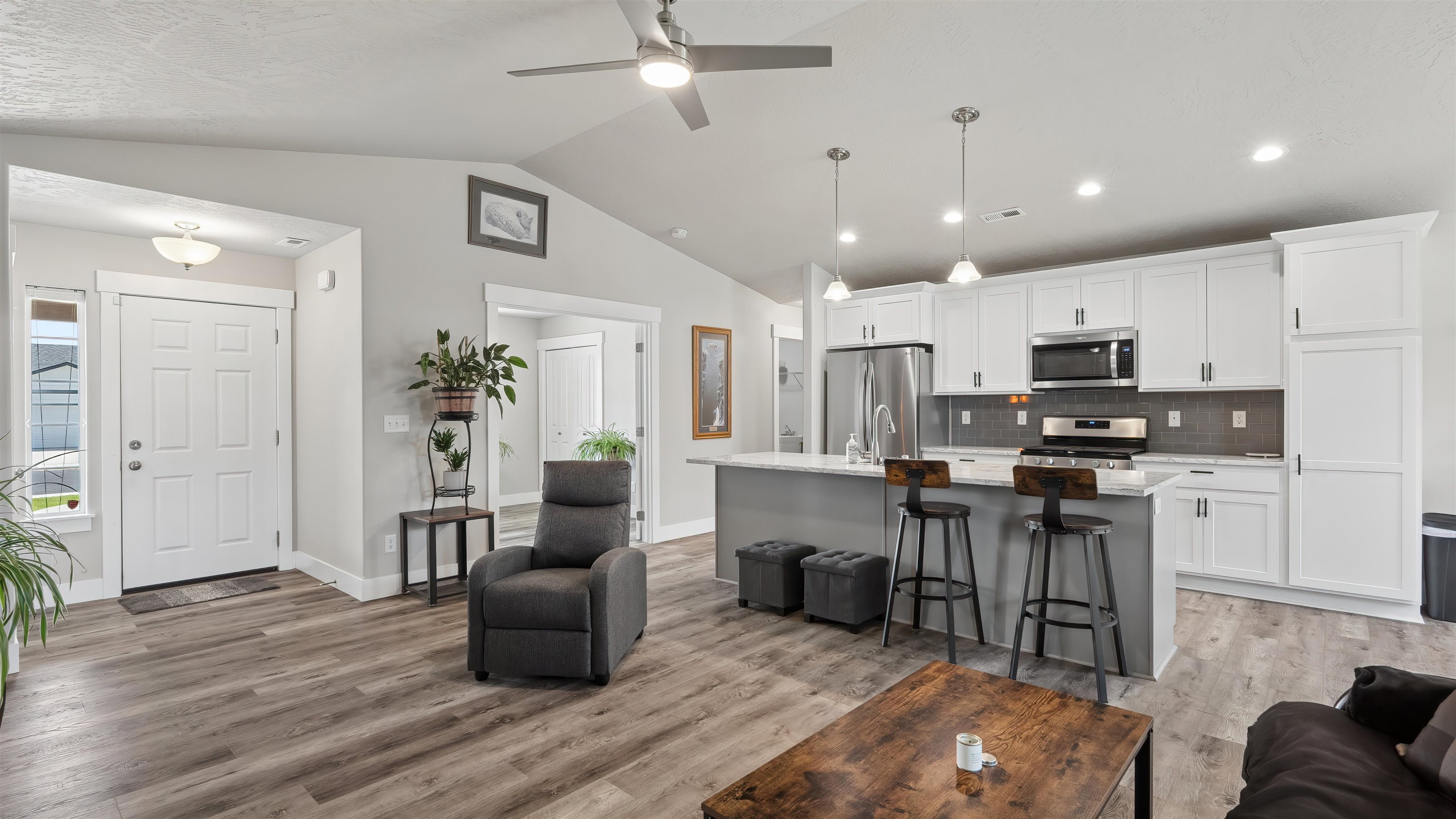 1609 E Marilyn Cir - Photo 6