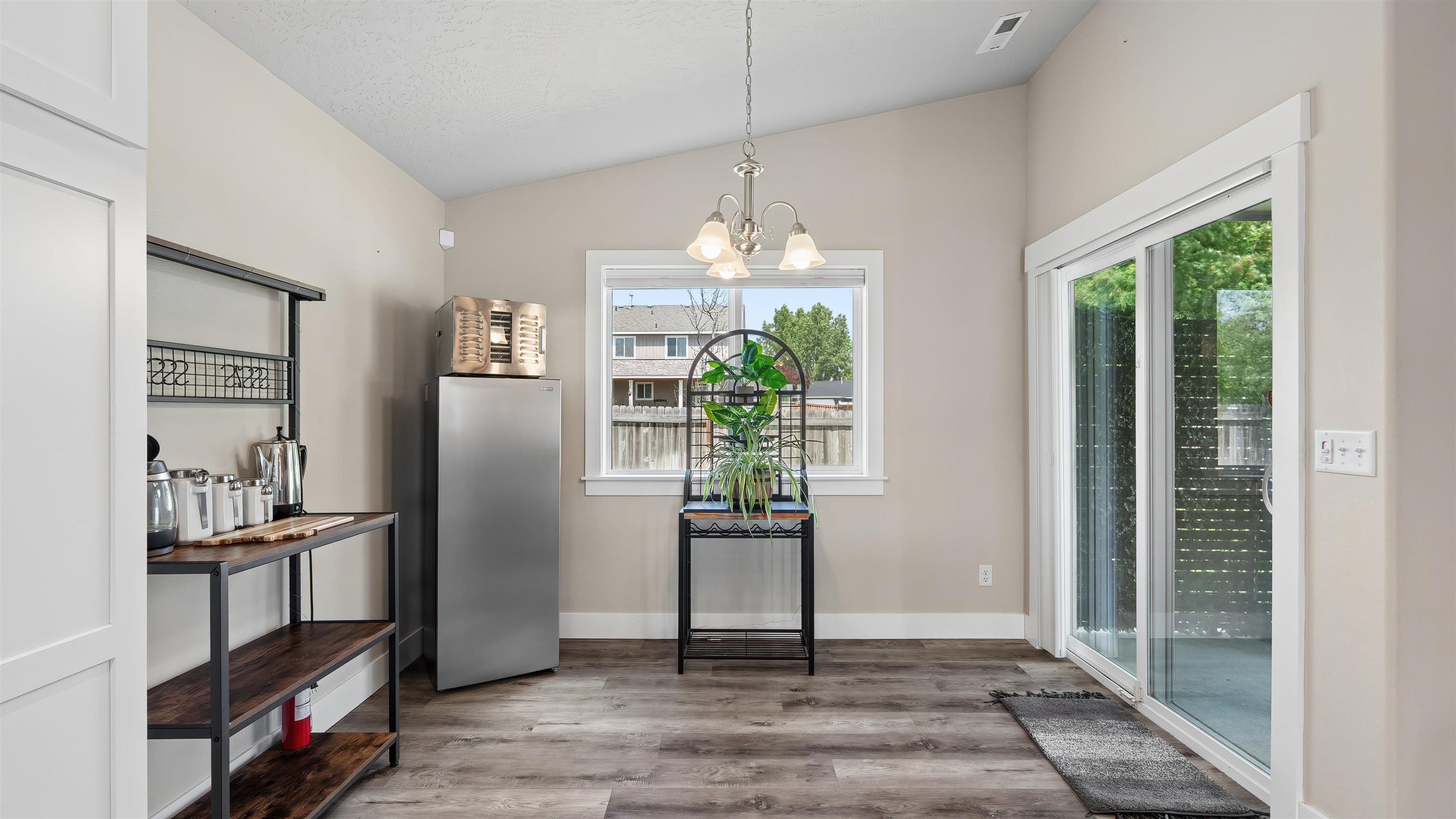 1609 E Marilyn Cir - Photo 13