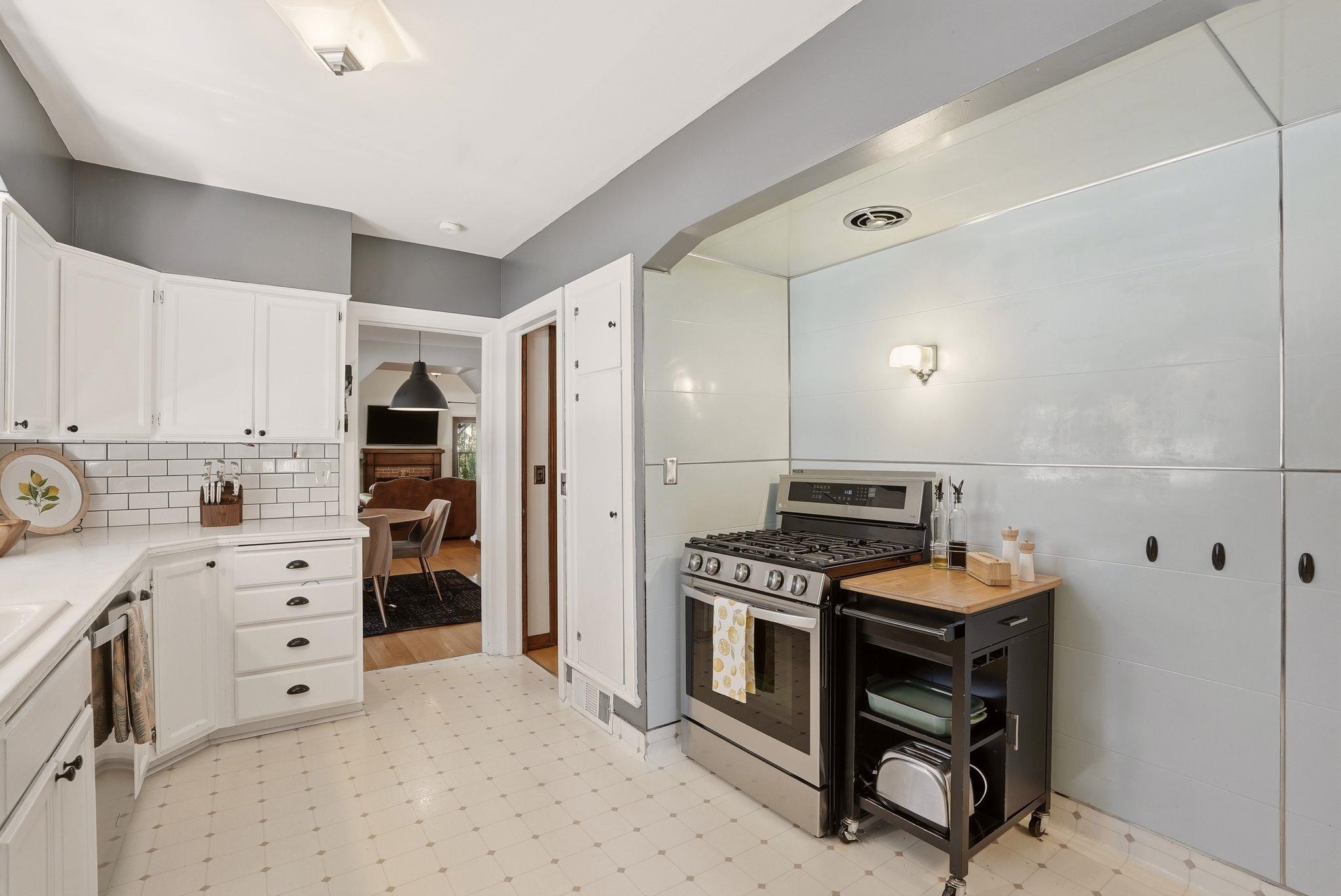 3028 W Northwest Blvd - Photo 9