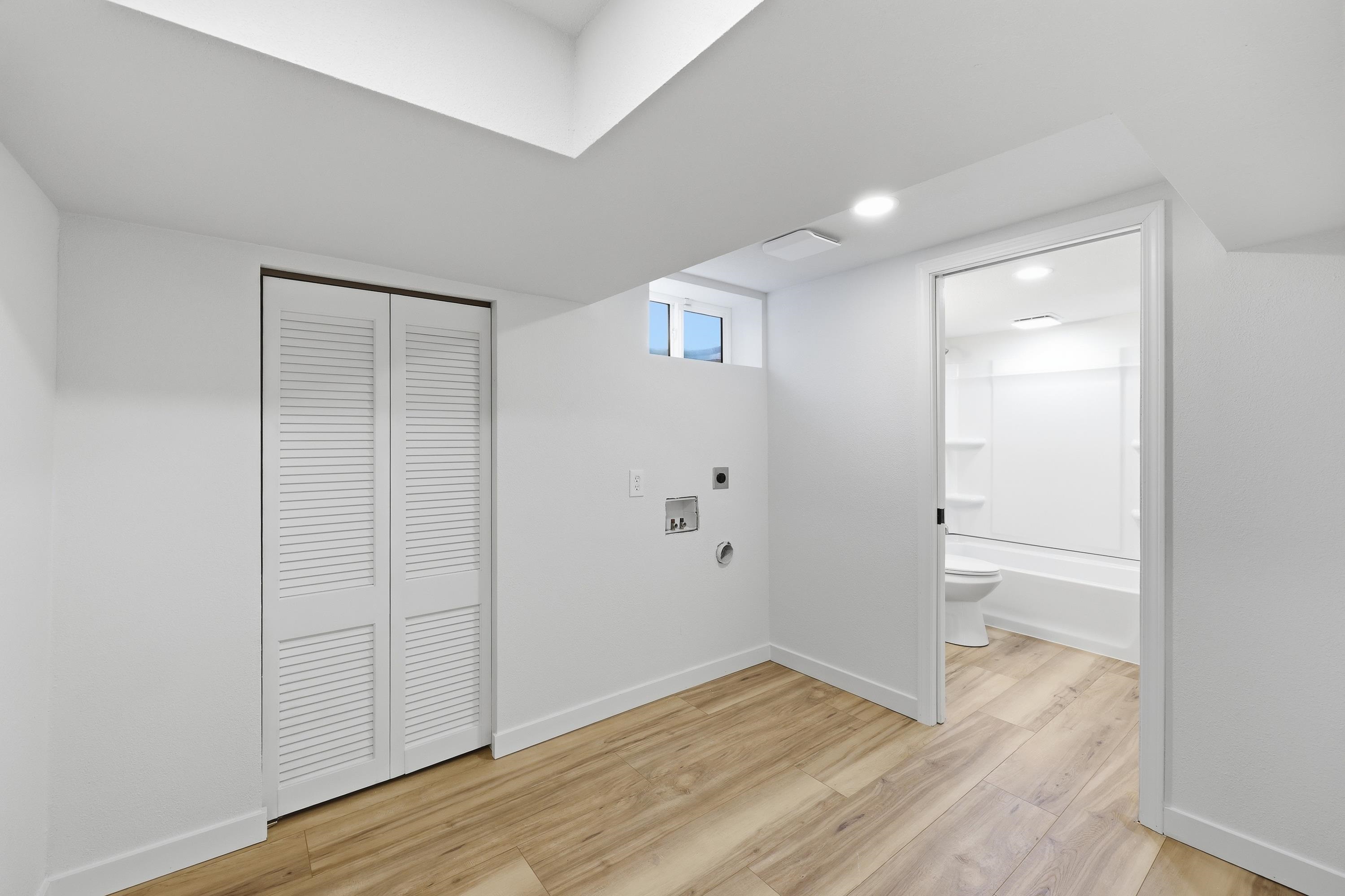120 E Hoffman Ave - Photo 19