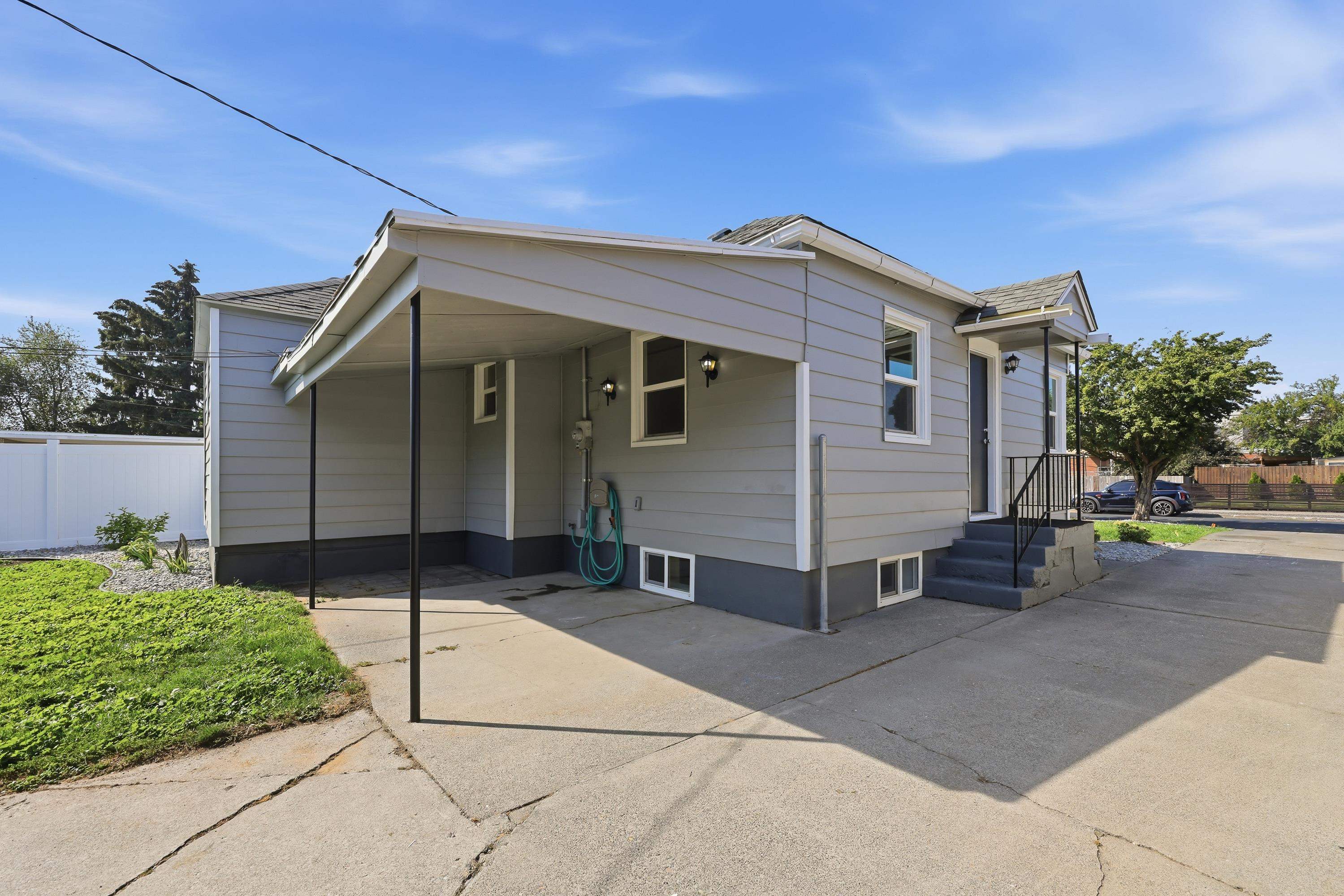 120 E Hoffman Ave - Photo 21