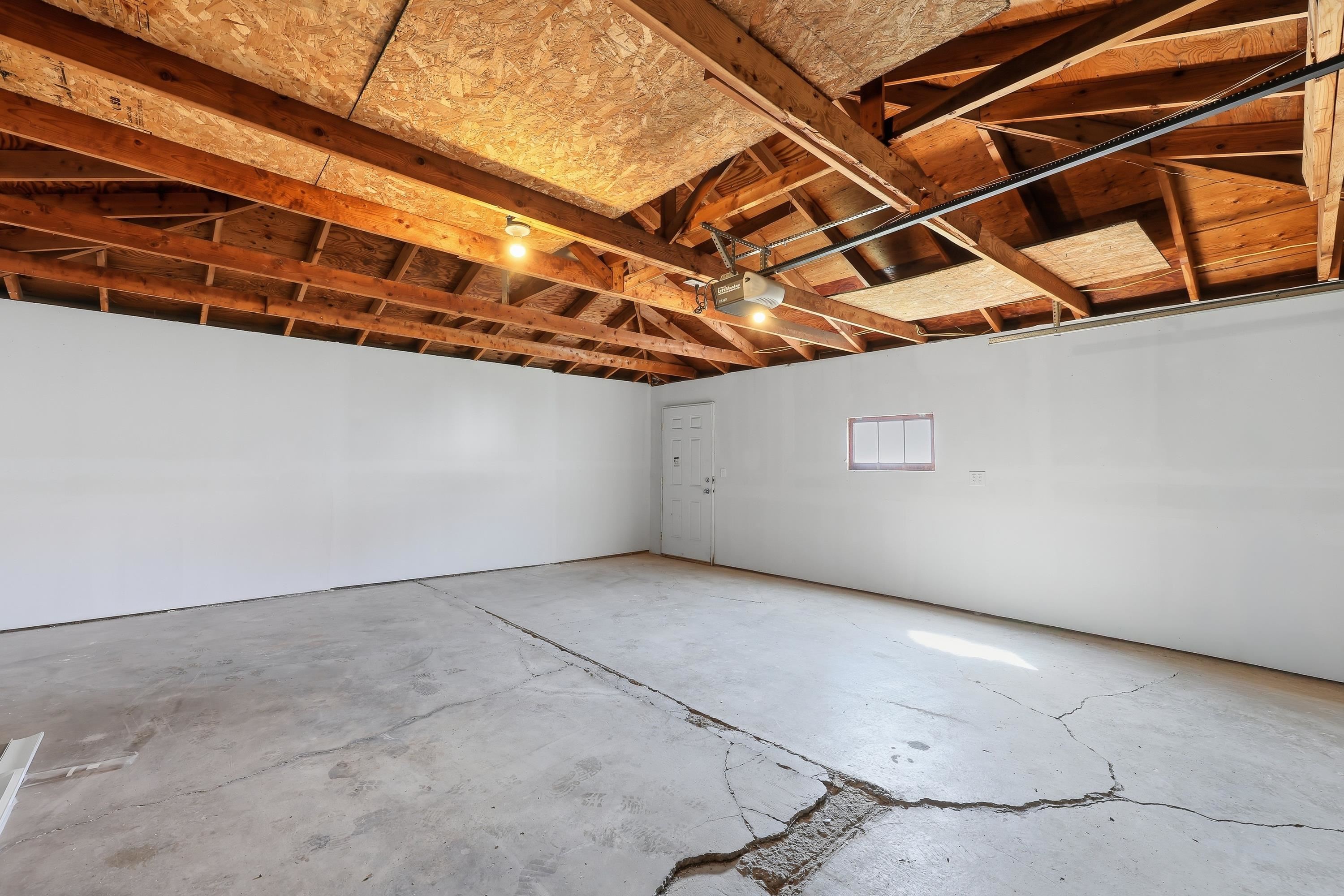 120 E Hoffman Ave - Photo 25