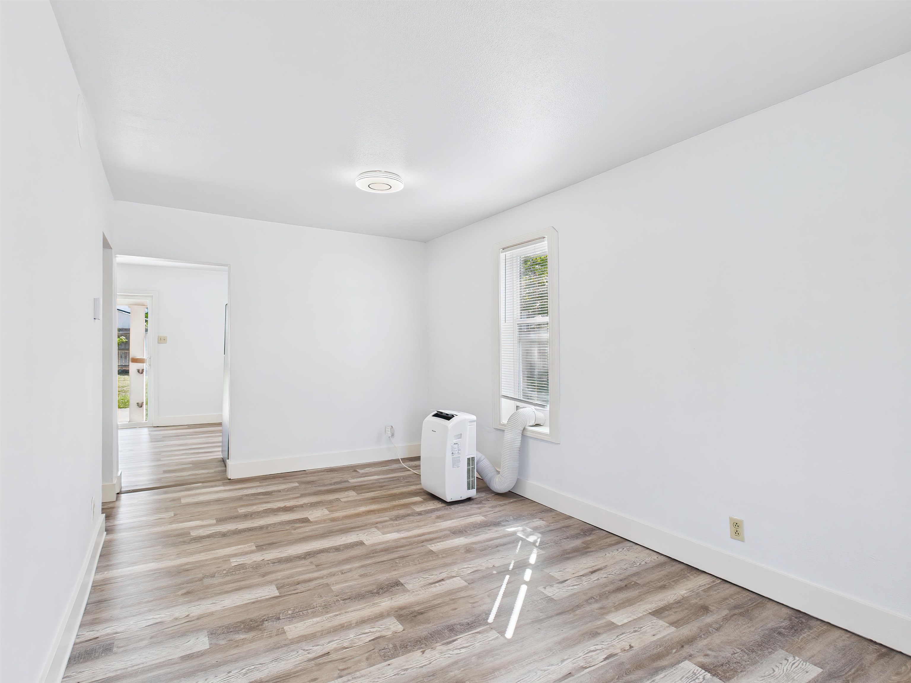 4812 N Nelson St - Photo 11