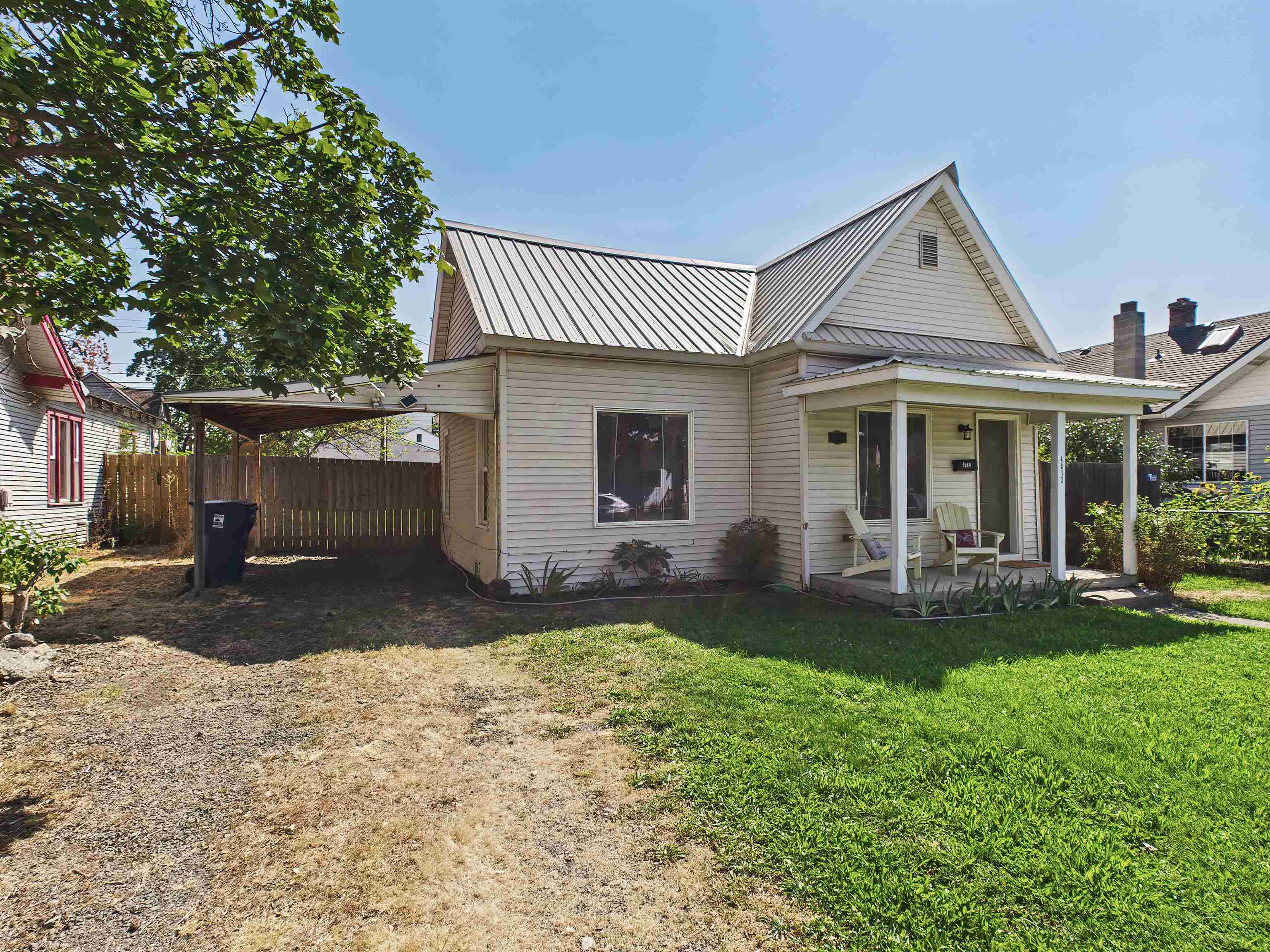 4812 N Nelson St - Photo 3