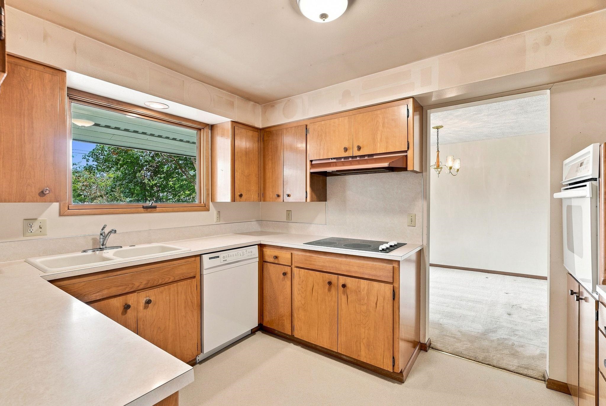 2639 E 39th Ave - Photo 14