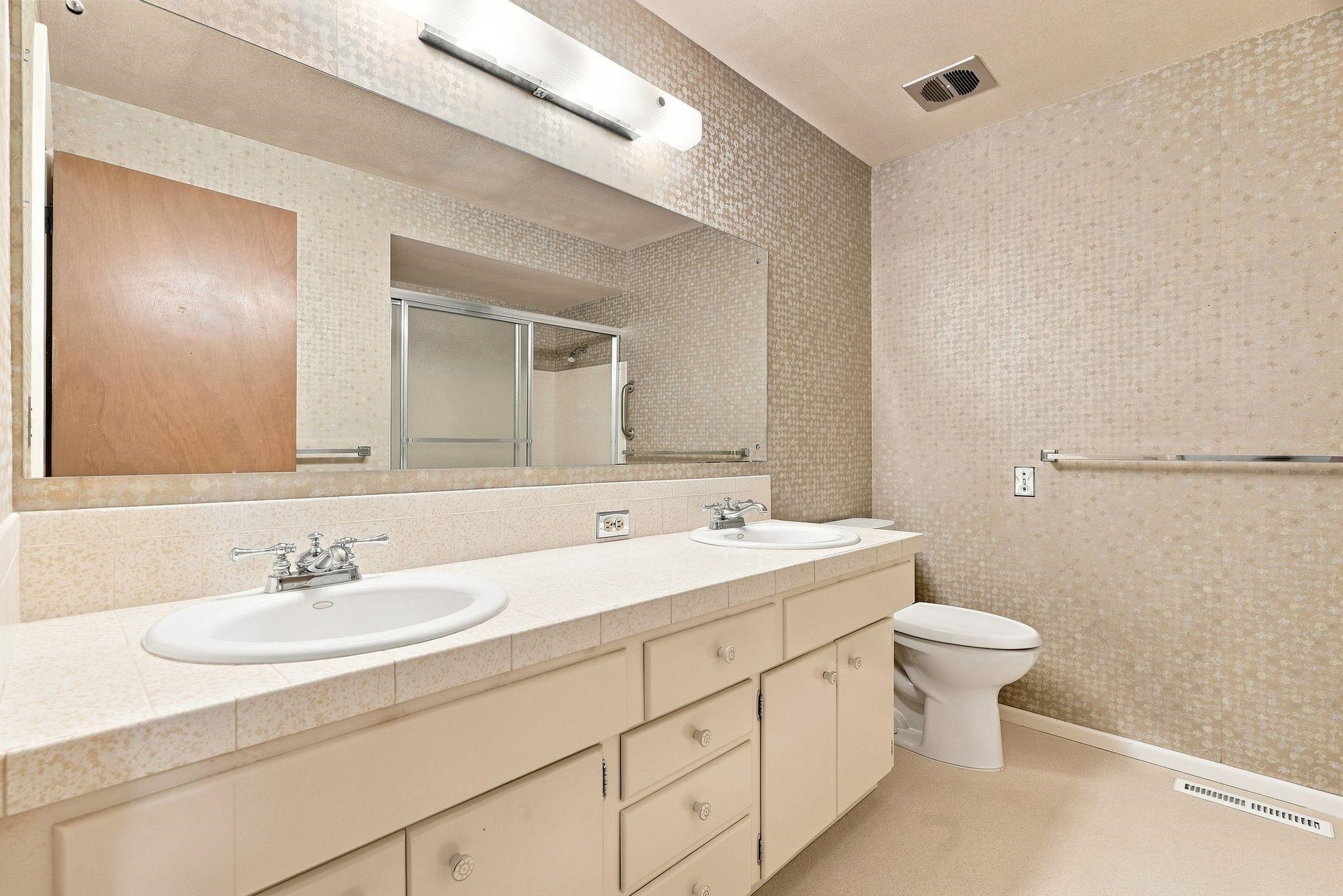 2639 E 39th Ave - Photo 21