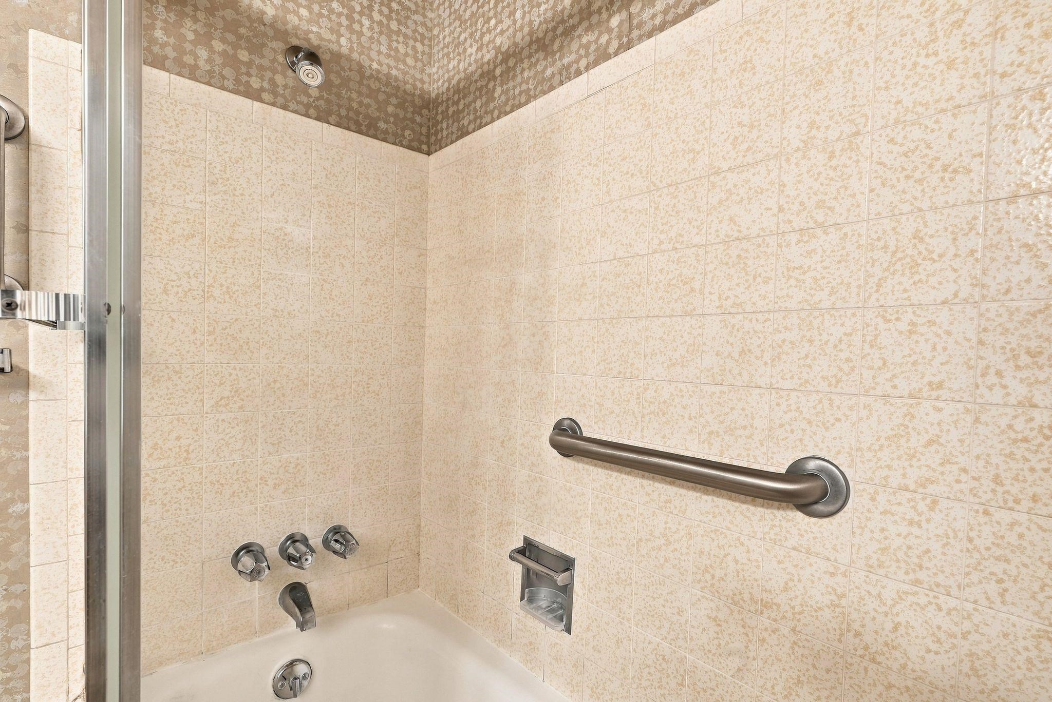 2639 E 39th Ave - Photo 22