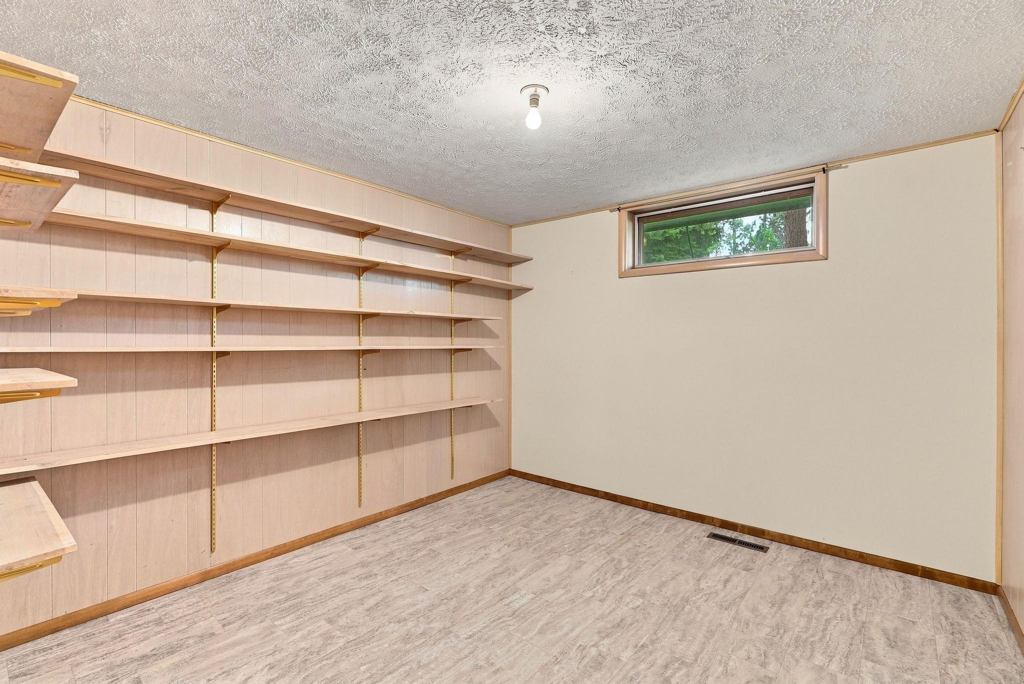 2639 E 39th Ave - Photo 31